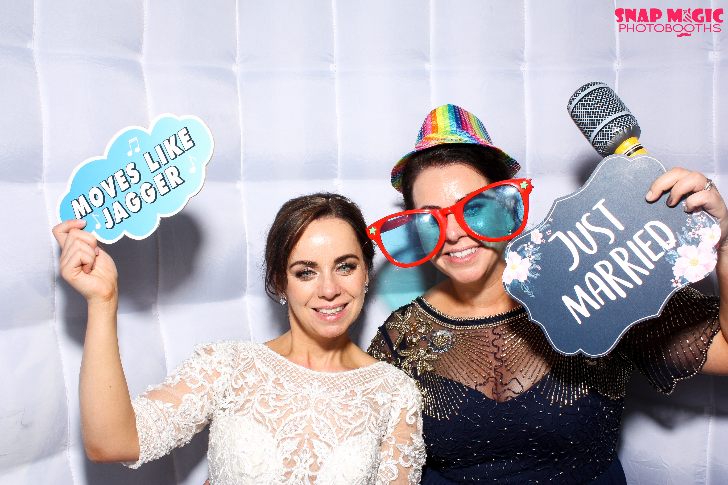 Lauren & Stephen | View more photos from the event at gallery.snapmagic.ie/u/SnapMagic/Lauren-Stephen