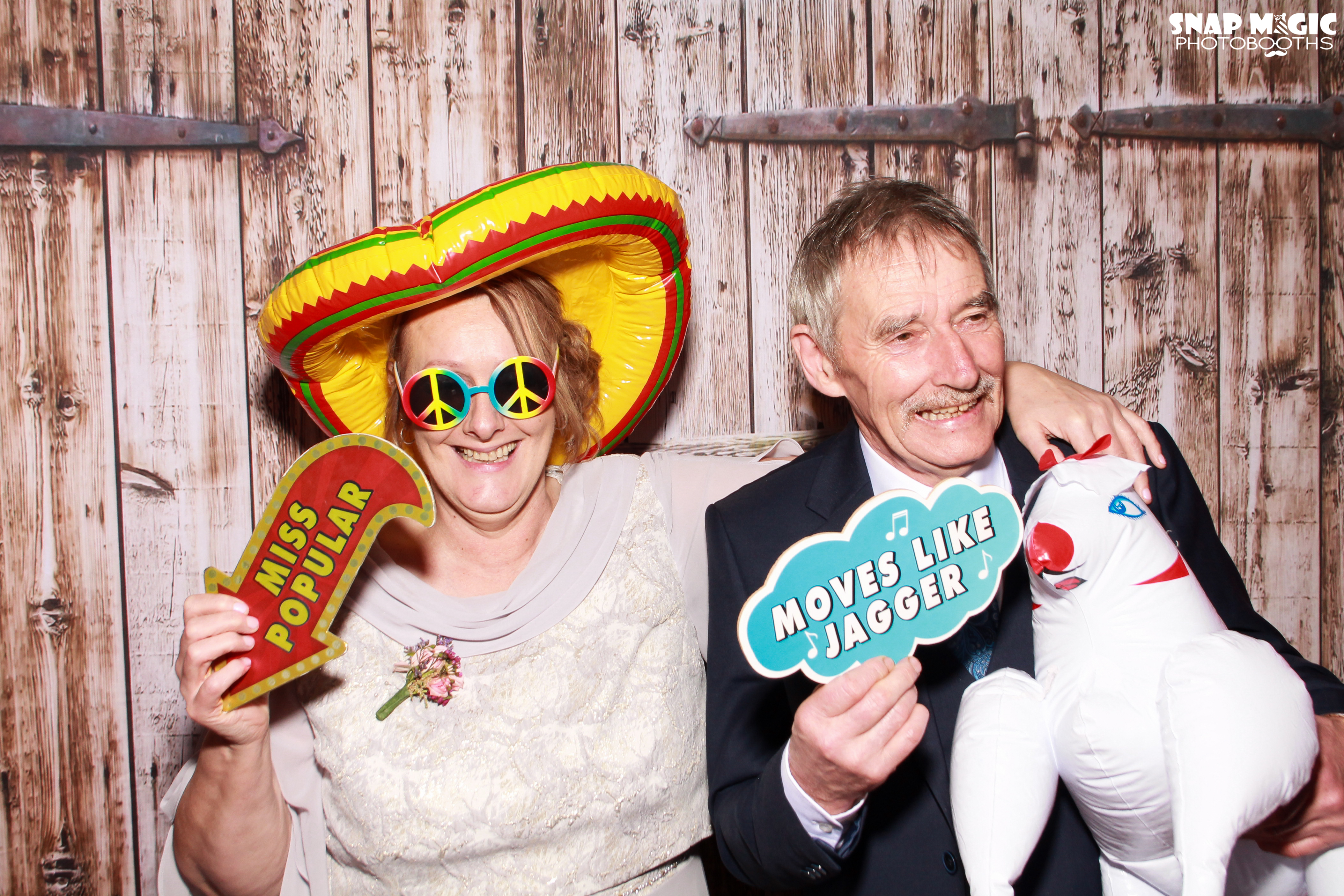 Leonora & James Wedding | View more photos from the event at gallery.snapmagic.ie/u/SnapMagic/Leonora-James-Wedding