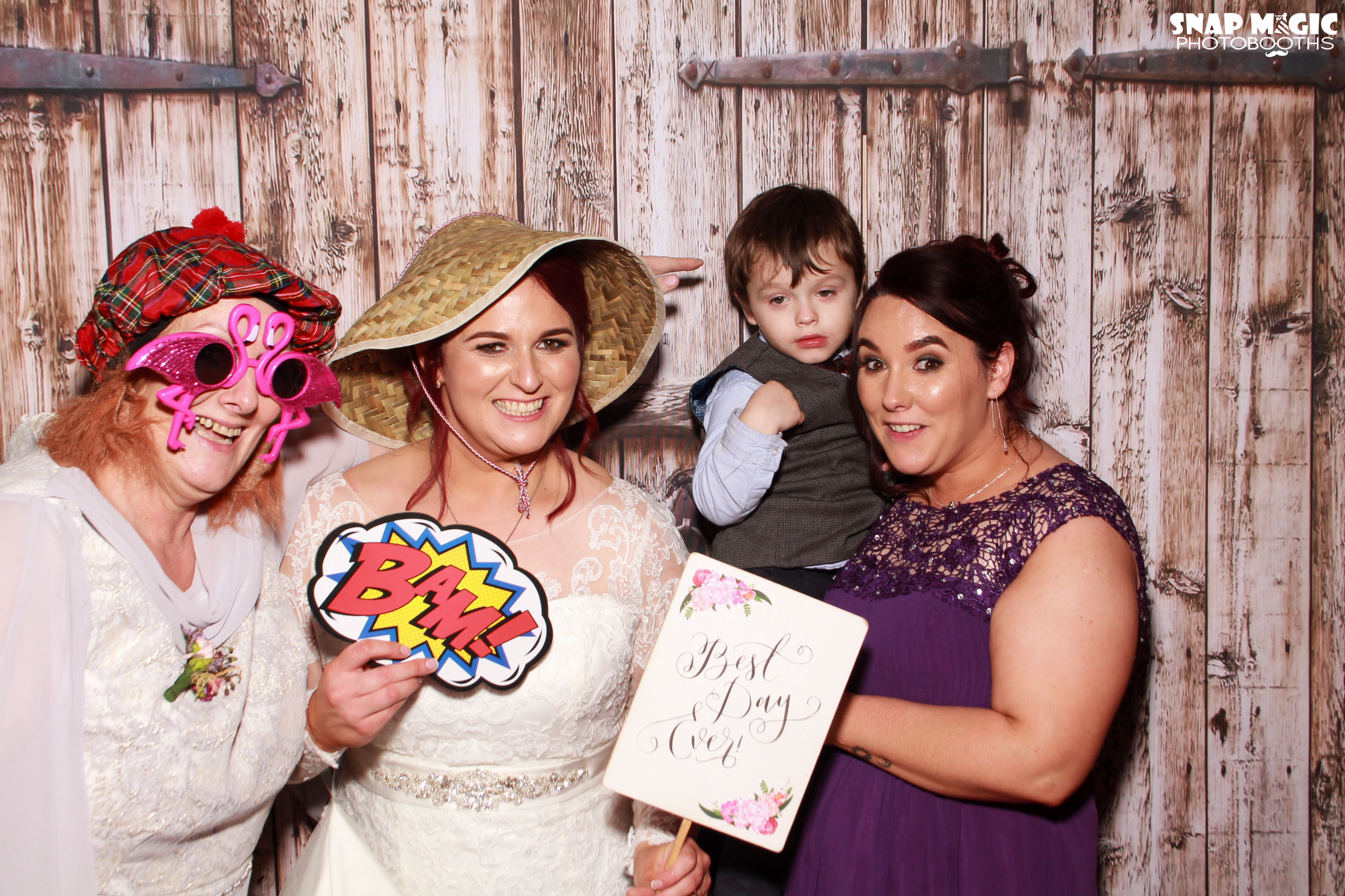 Leonora & James Wedding | View more photos from the event at gallery.snapmagic.ie/u/SnapMagic/Leonora-James-Wedding