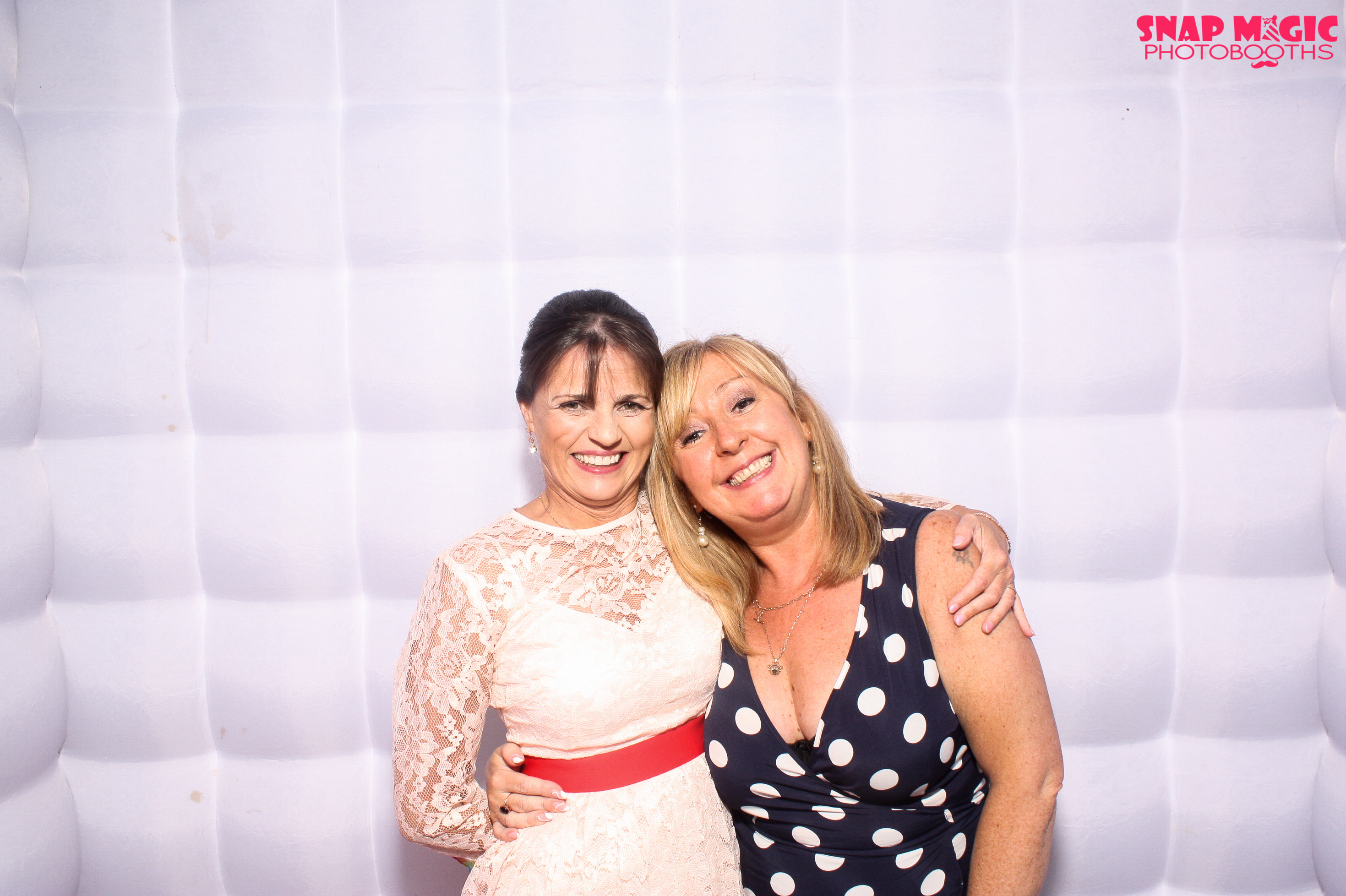 Nareerat & Johns Wedding | View more photos from the event at gallery.snapmagic.ie/u/SnapMagic/Nareerat-Johns-Wedding
