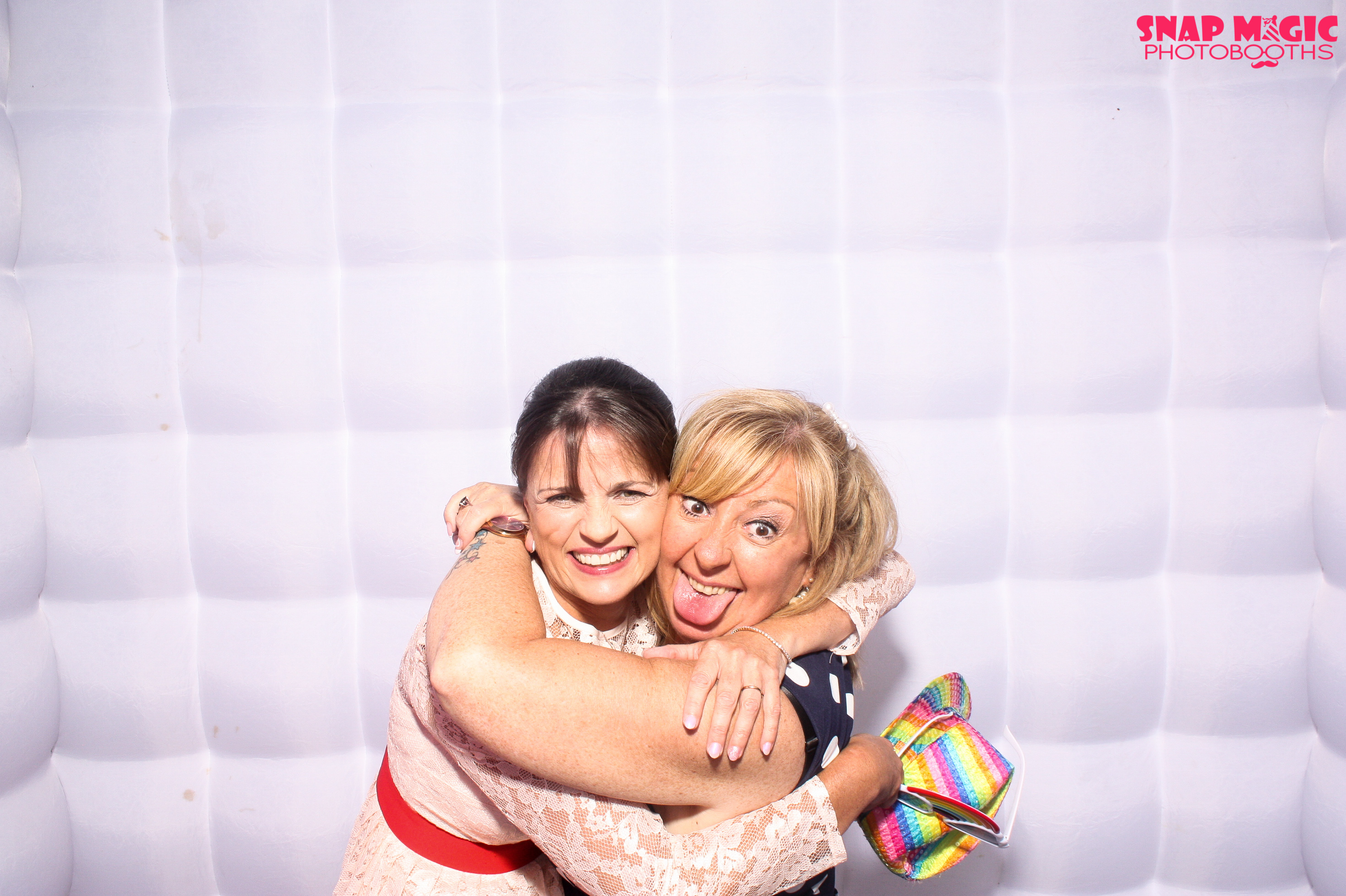 Nareerat & Johns Wedding | View more photos from the event at gallery.snapmagic.ie/u/SnapMagic/Nareerat-Johns-Wedding