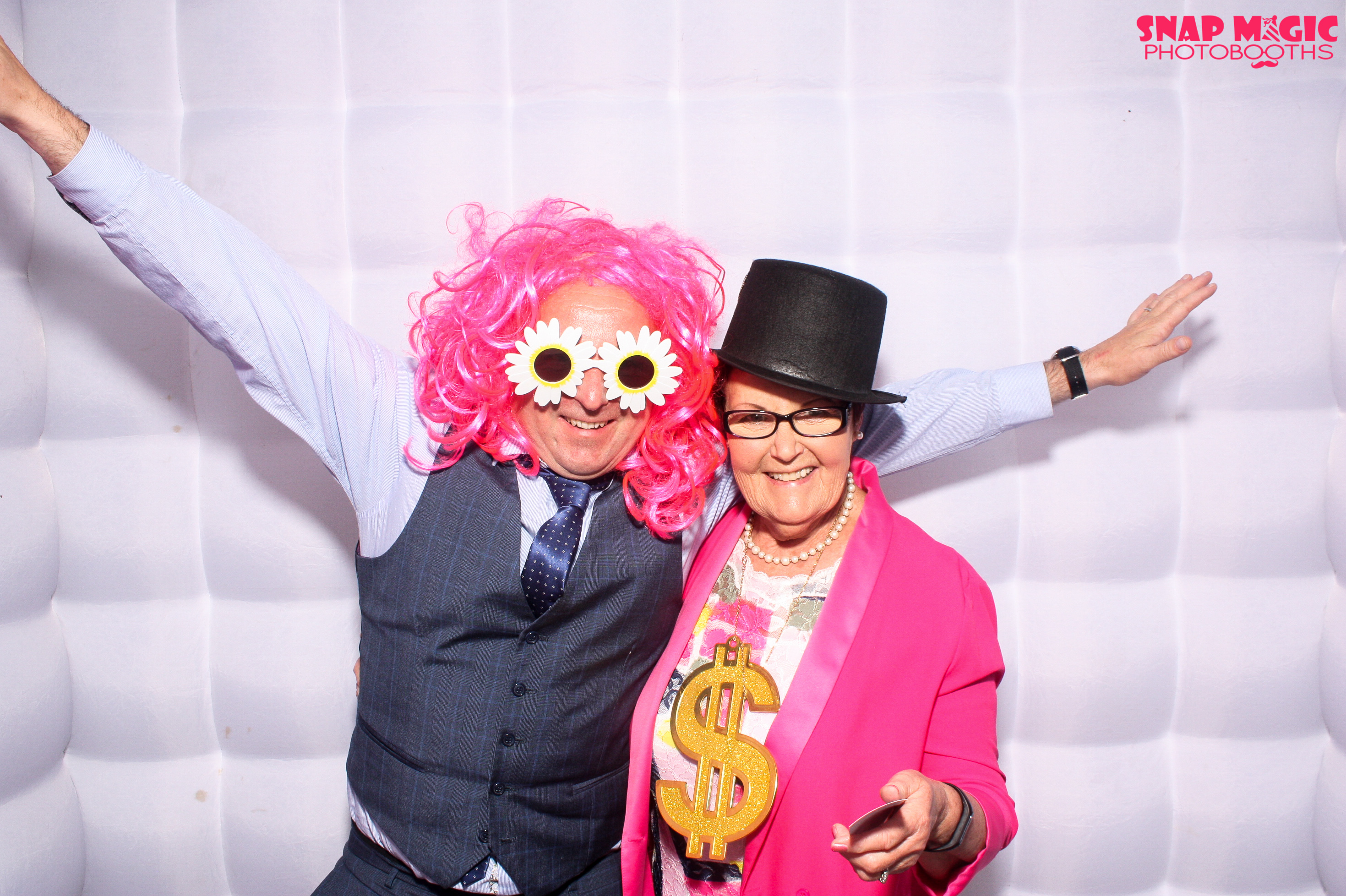 Nareerat & Johns Wedding | View more photos from the event at gallery.snapmagic.ie/u/SnapMagic/Nareerat-Johns-Wedding