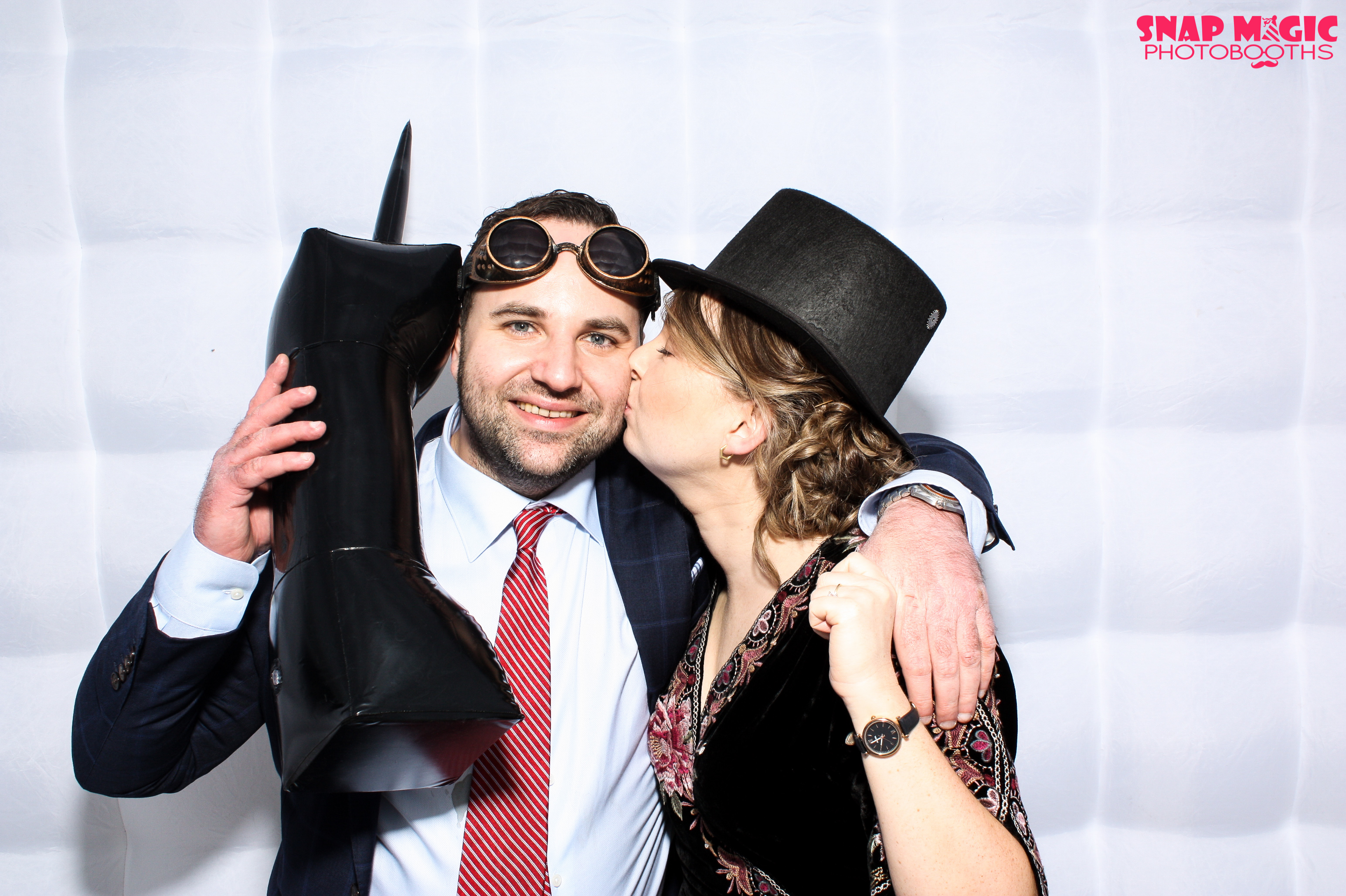 Olivia & Richard | View more photos from the event at gallery.snapmagic.ie/u/SnapMagic/Olivia-Richard