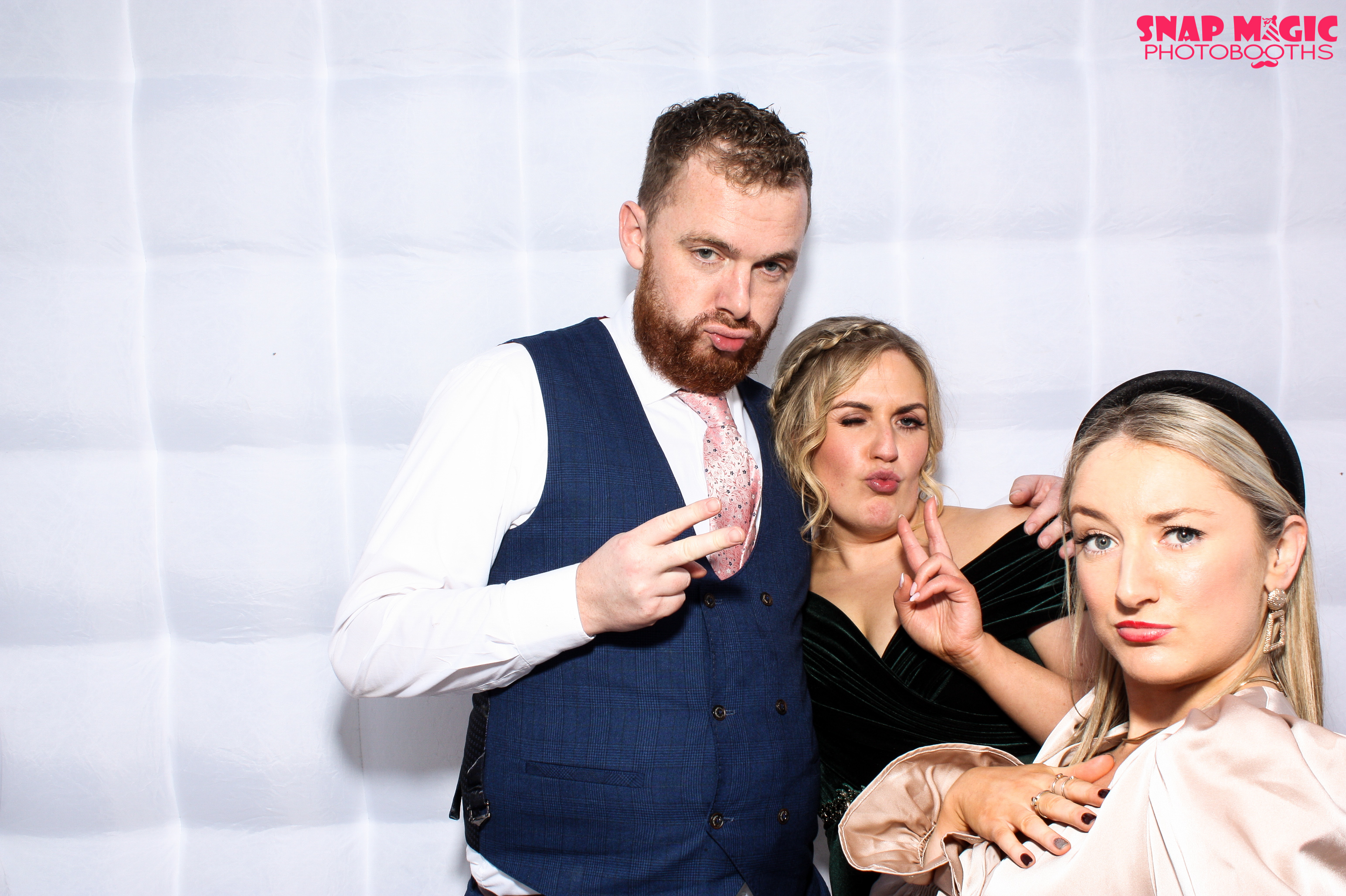 Olivia & Richard | View more photos from the event at gallery.snapmagic.ie/u/SnapMagic/Olivia-Richard