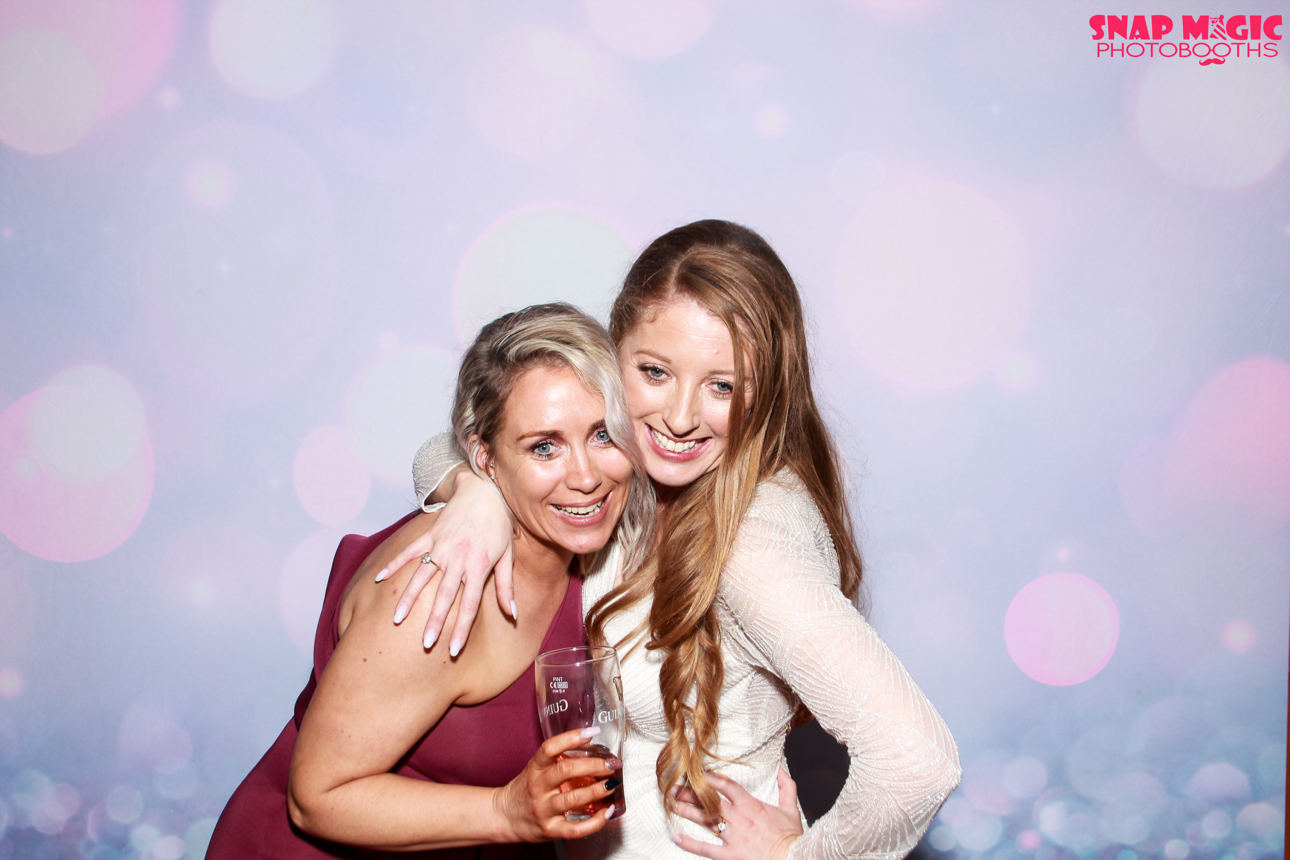 Sarah & Paul | View more photos from the event at gallery.snapmagic.ie/u/SnapMagic/Sarah-Paul