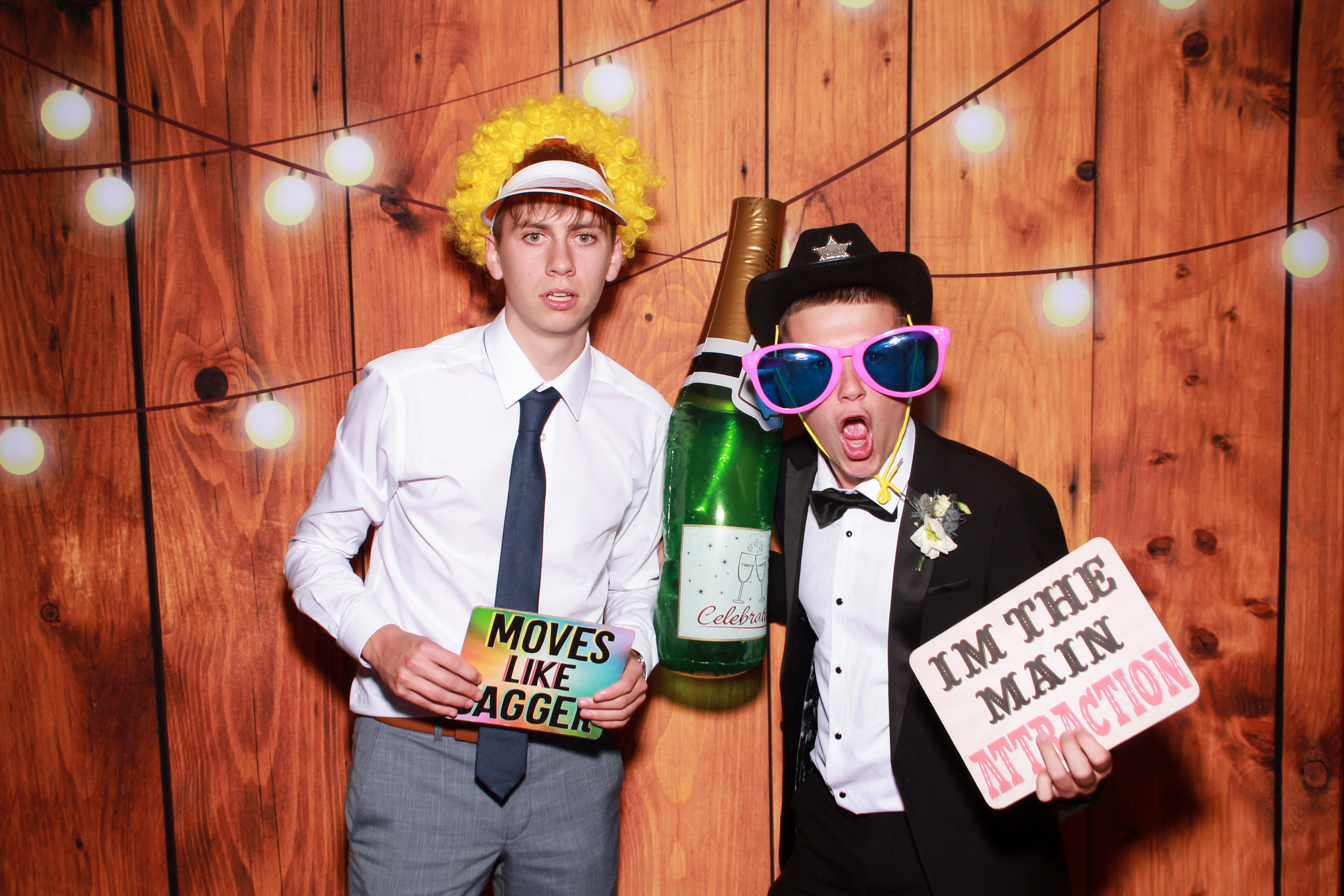 Aoife & Gareth's Wedding | View more photos from the event at gallery.snapmagic.ie/u/SnapMagic/Aoife-Gareths-Wedding