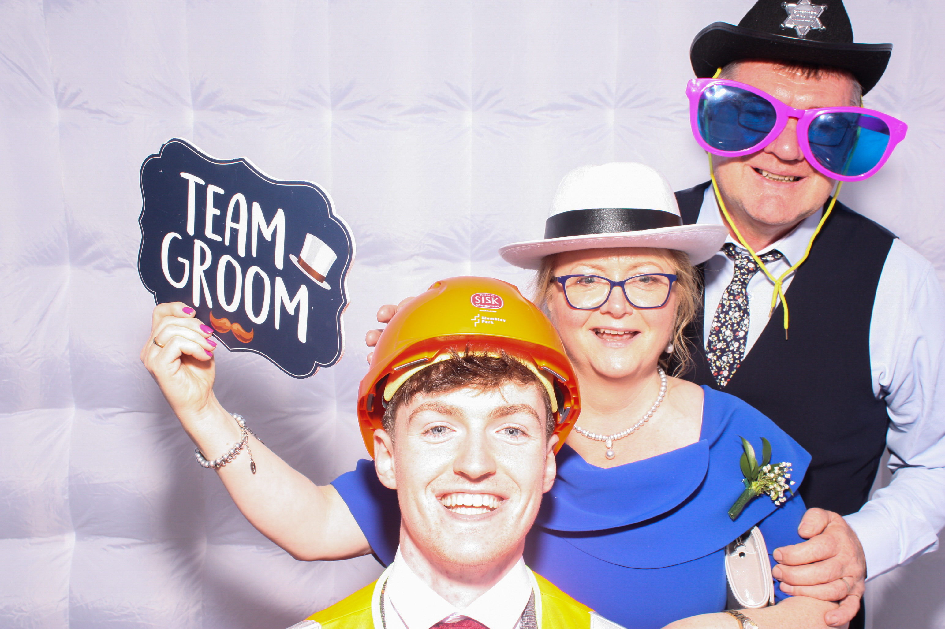 Catherine & Shane's Wedding | View more photos from the event at gallery.snapmagic.ie/u/SnapMagic/Catherine-Shanes-Wedding