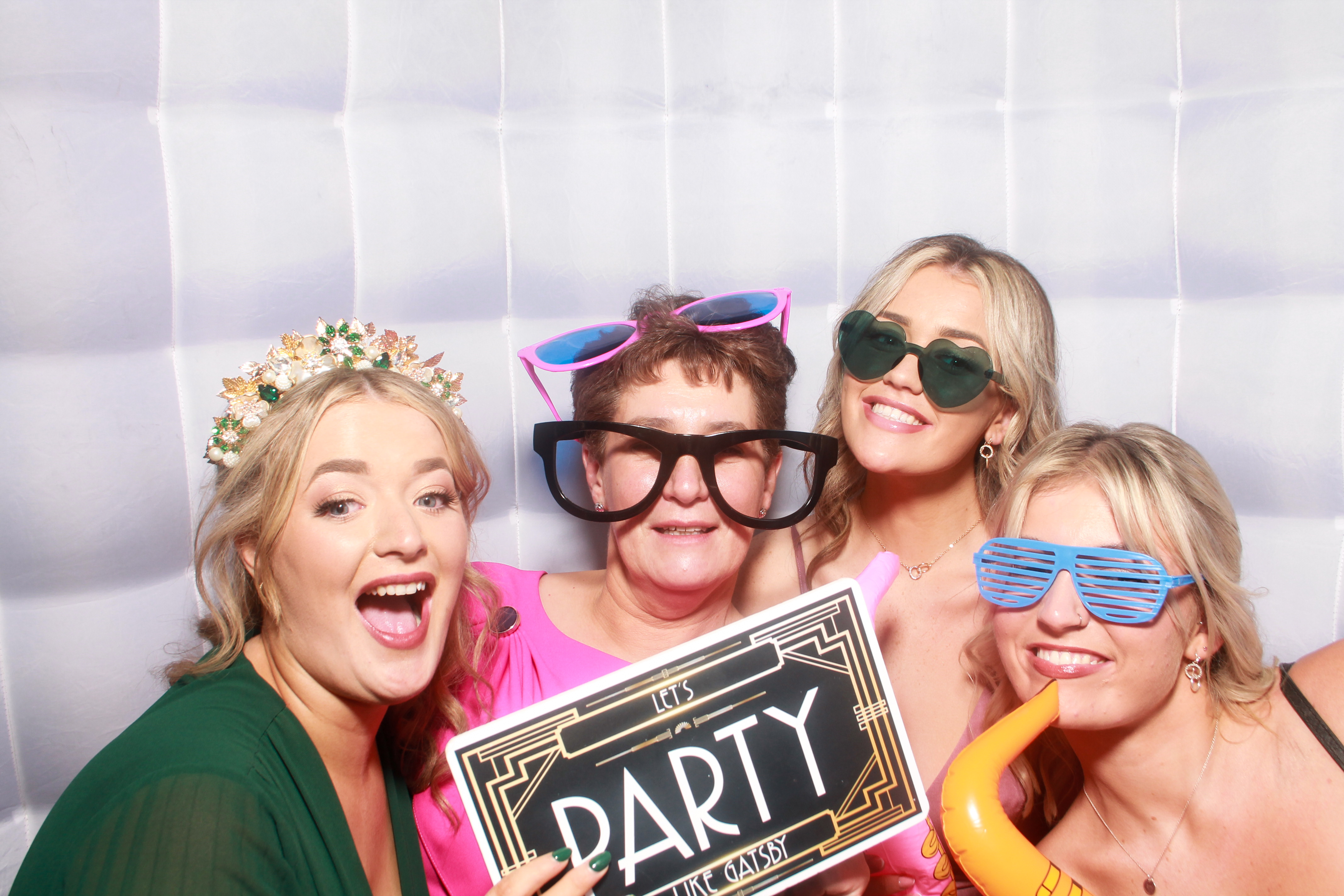Ciara & Dan's Wedding | View more photos from the event at gallery.snapmagic.ie/u/SnapMagic/Ciara-Dans-Wedding