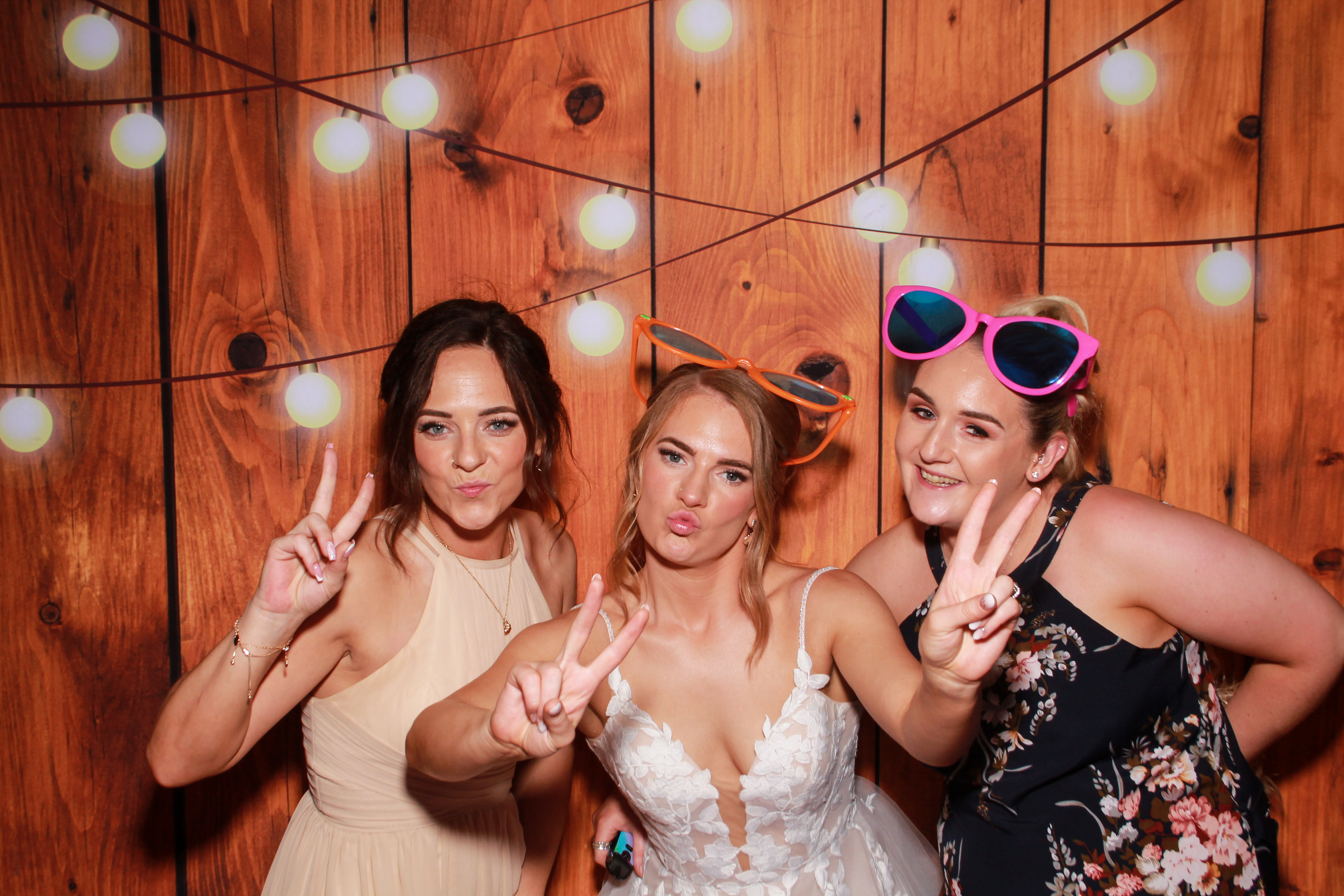 Ciara & Kieran's Wedding | View more photos from the event at gallery.snapmagic.ie/u/SnapMagic/Ciara-Kierans-Wedding