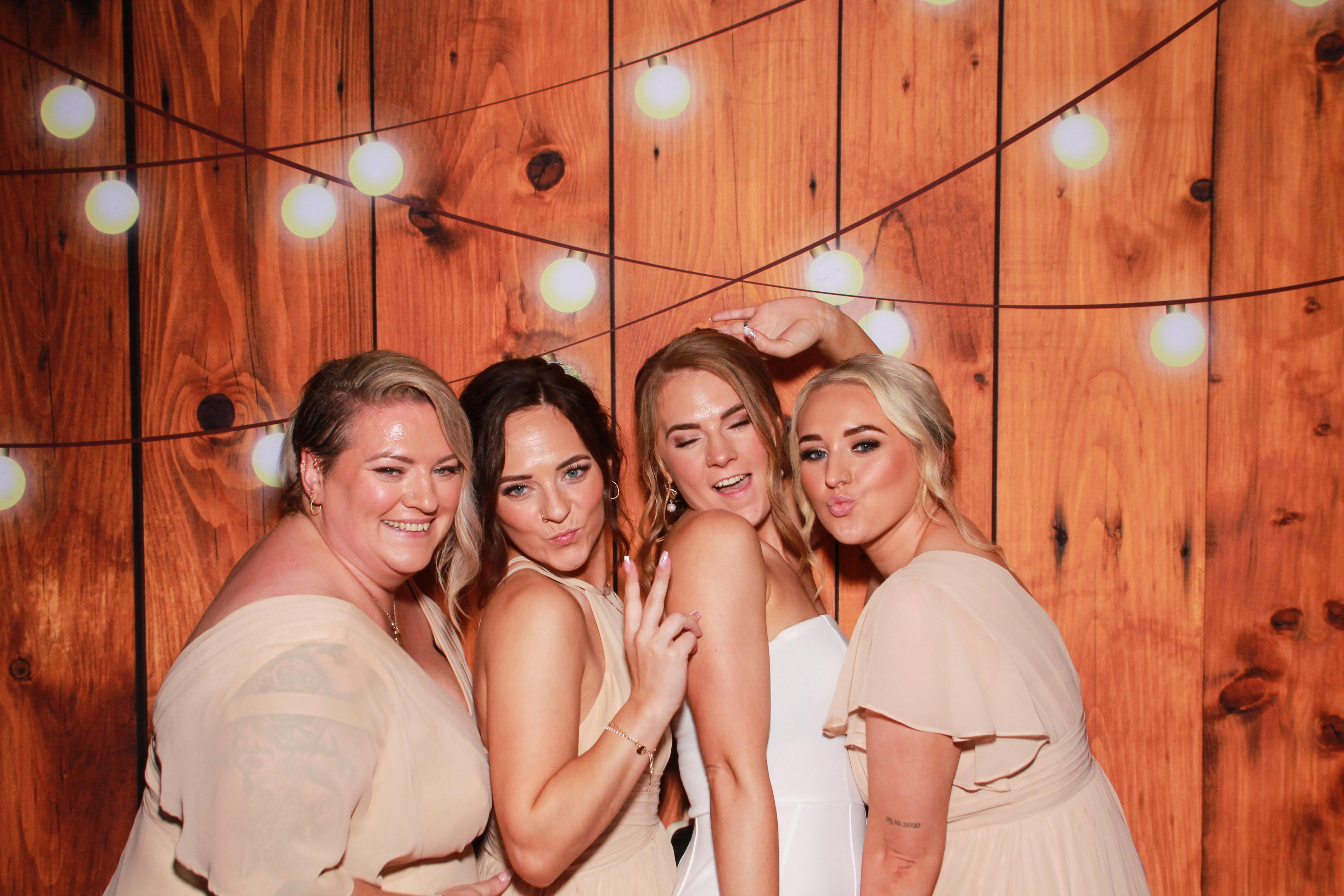 Ciara & Kieran's Wedding | View more photos from the event at gallery.snapmagic.ie/u/SnapMagic/Ciara-Kierans-Wedding