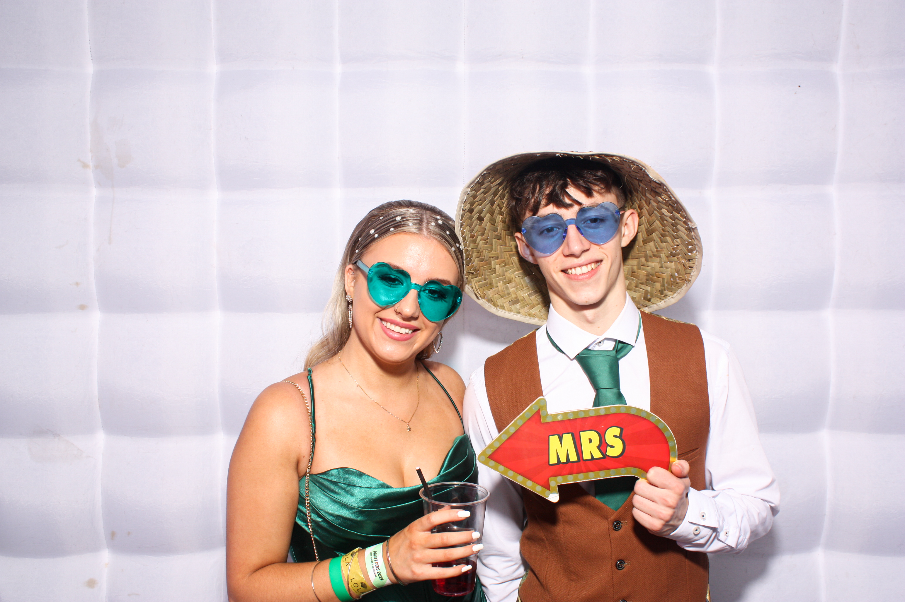 Davitt Debs 2023 | View more photos from the event at gallery.snapmagic.ie/u/SnapMagic/Davitt-Debs-2023