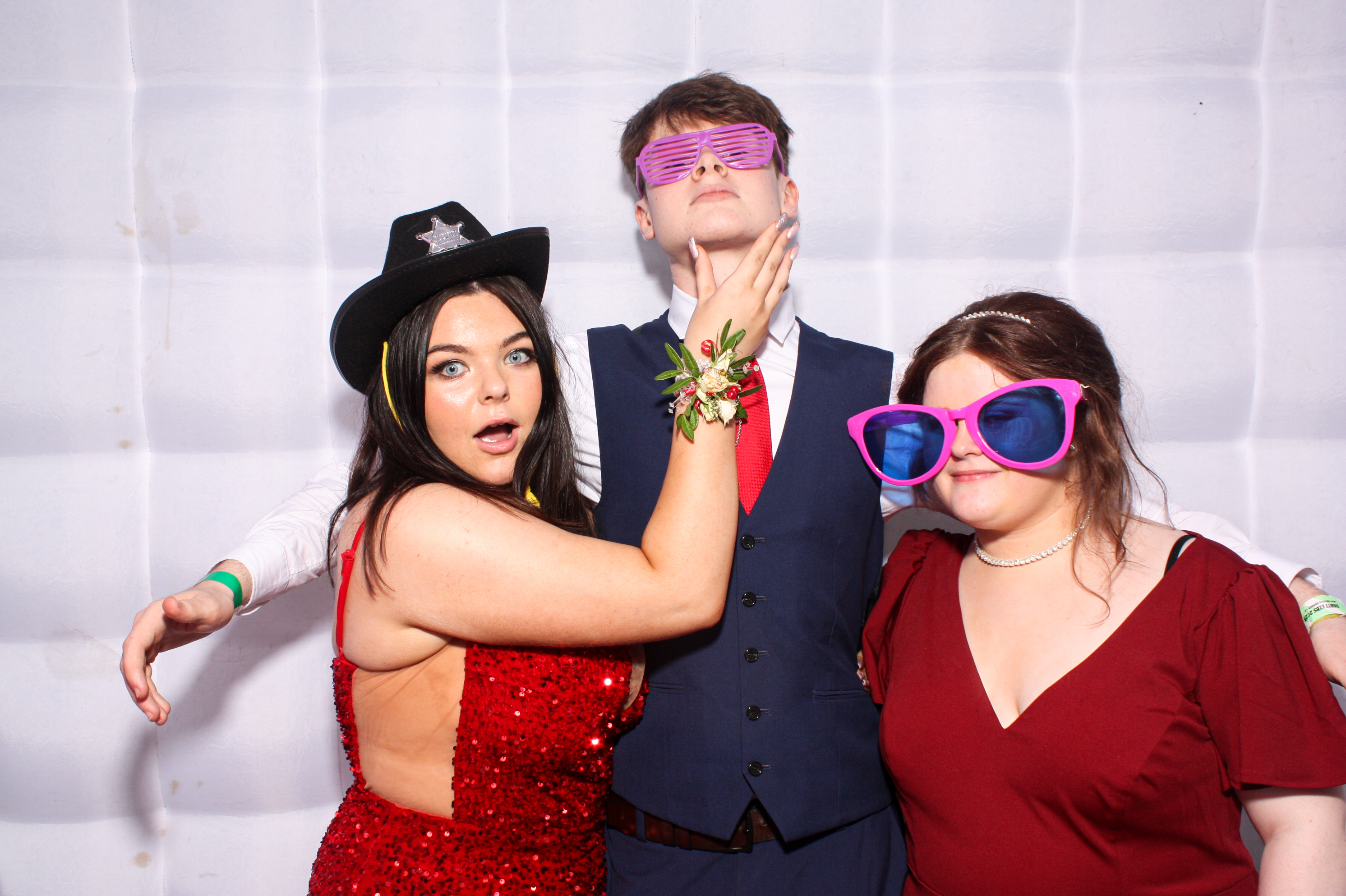 Davitt Debs 2023 | View more photos from the event at gallery.snapmagic.ie/u/SnapMagic/Davitt-Debs-2023