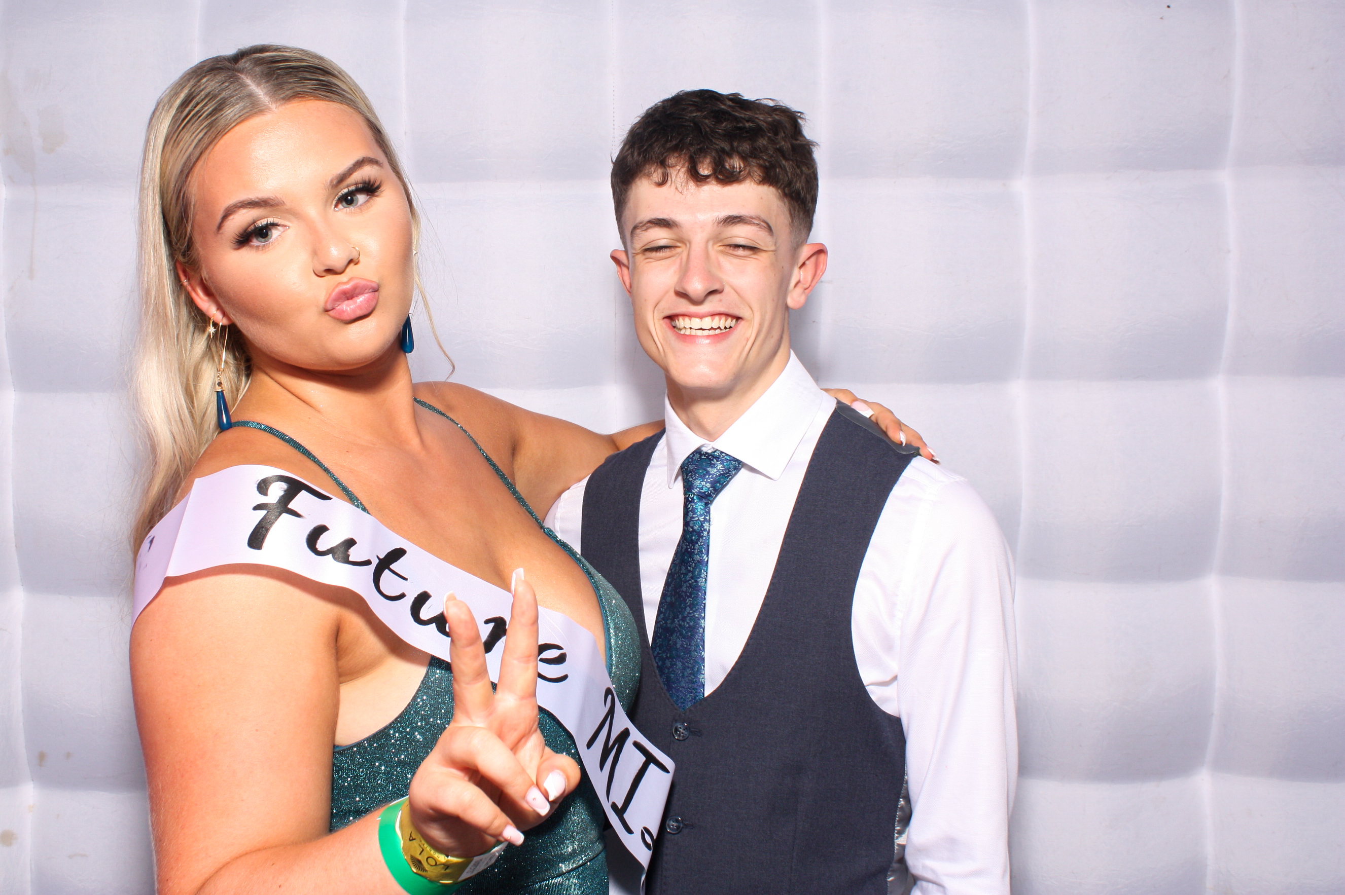 Davitt Debs 2023 | View more photos from the event at gallery.snapmagic.ie/u/SnapMagic/Davitt-Debs-2023