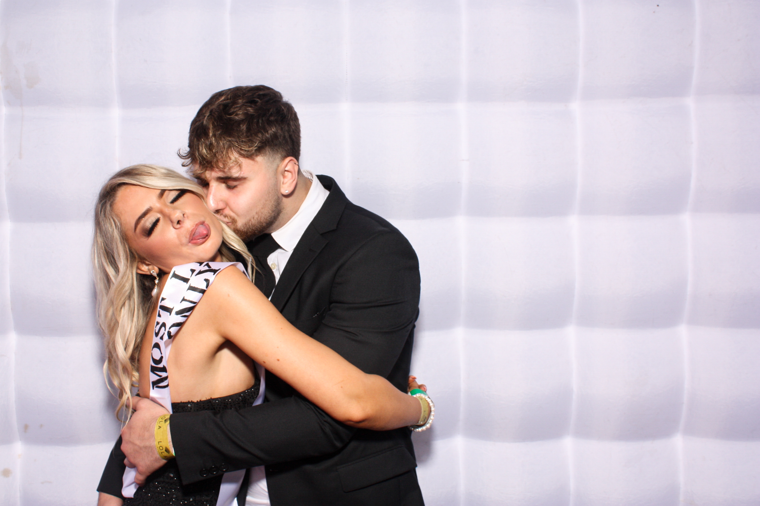 Davitt Debs 2023 | View more photos from the event at gallery.snapmagic.ie/u/SnapMagic/Davitt-Debs-2023