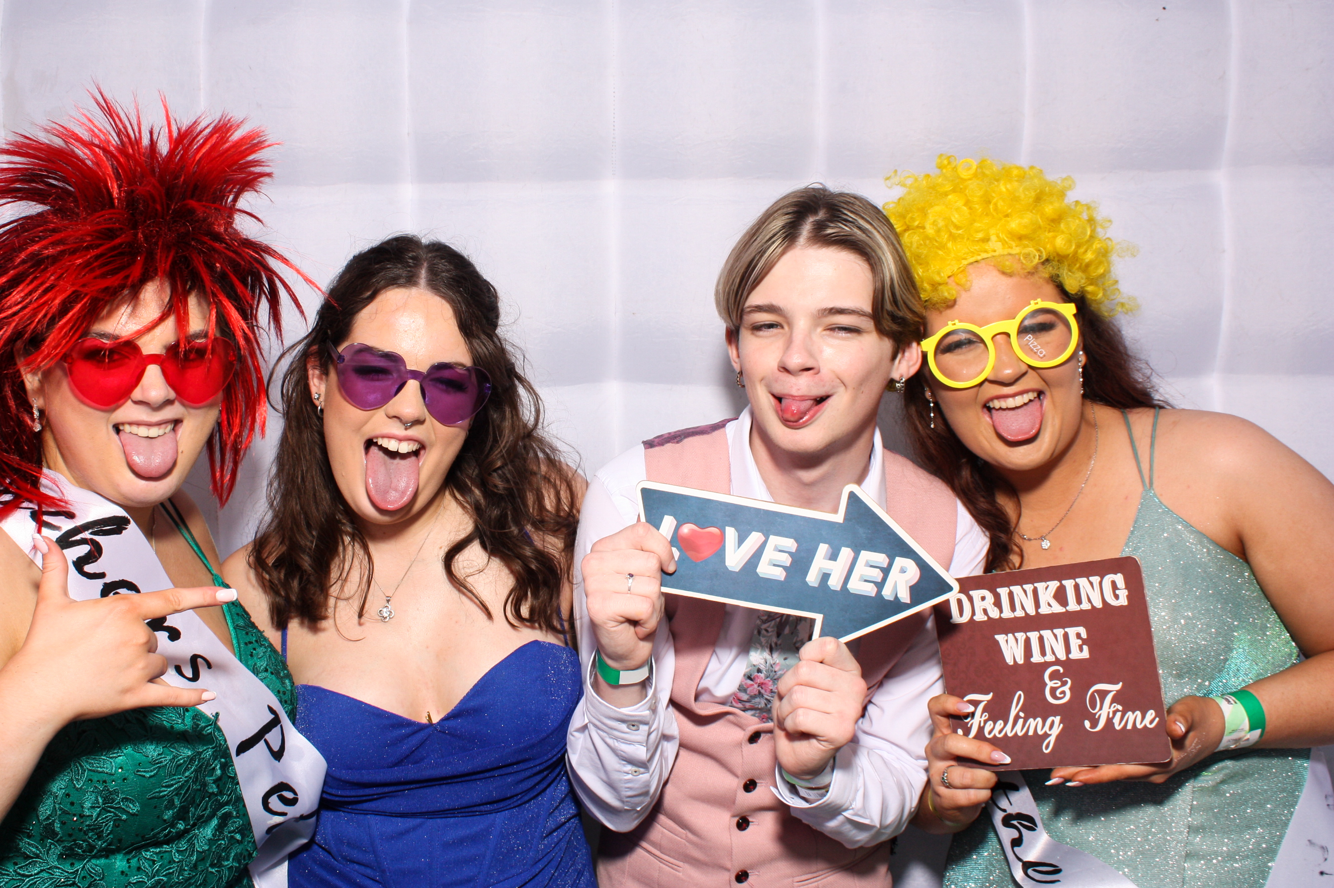 Davitt Debs 2023 | View more photos from the event at gallery.snapmagic.ie/u/SnapMagic/Davitt-Debs-2023