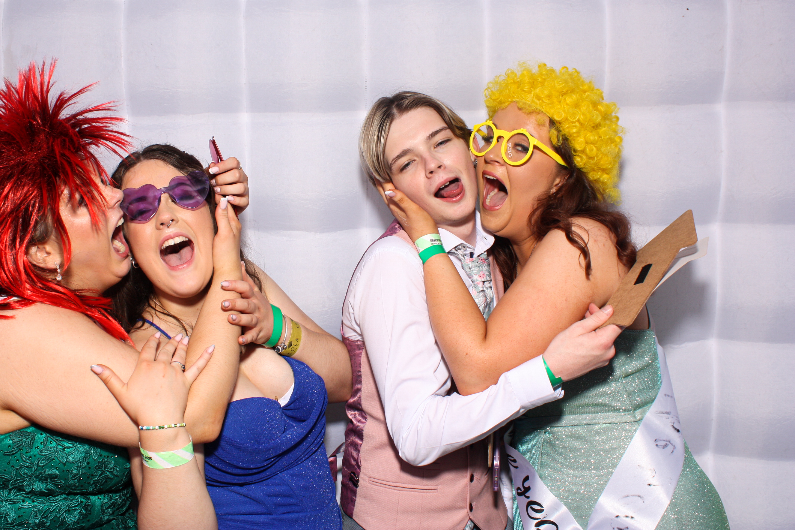 Davitt Debs 2023 | View more photos from the event at gallery.snapmagic.ie/u/SnapMagic/Davitt-Debs-2023