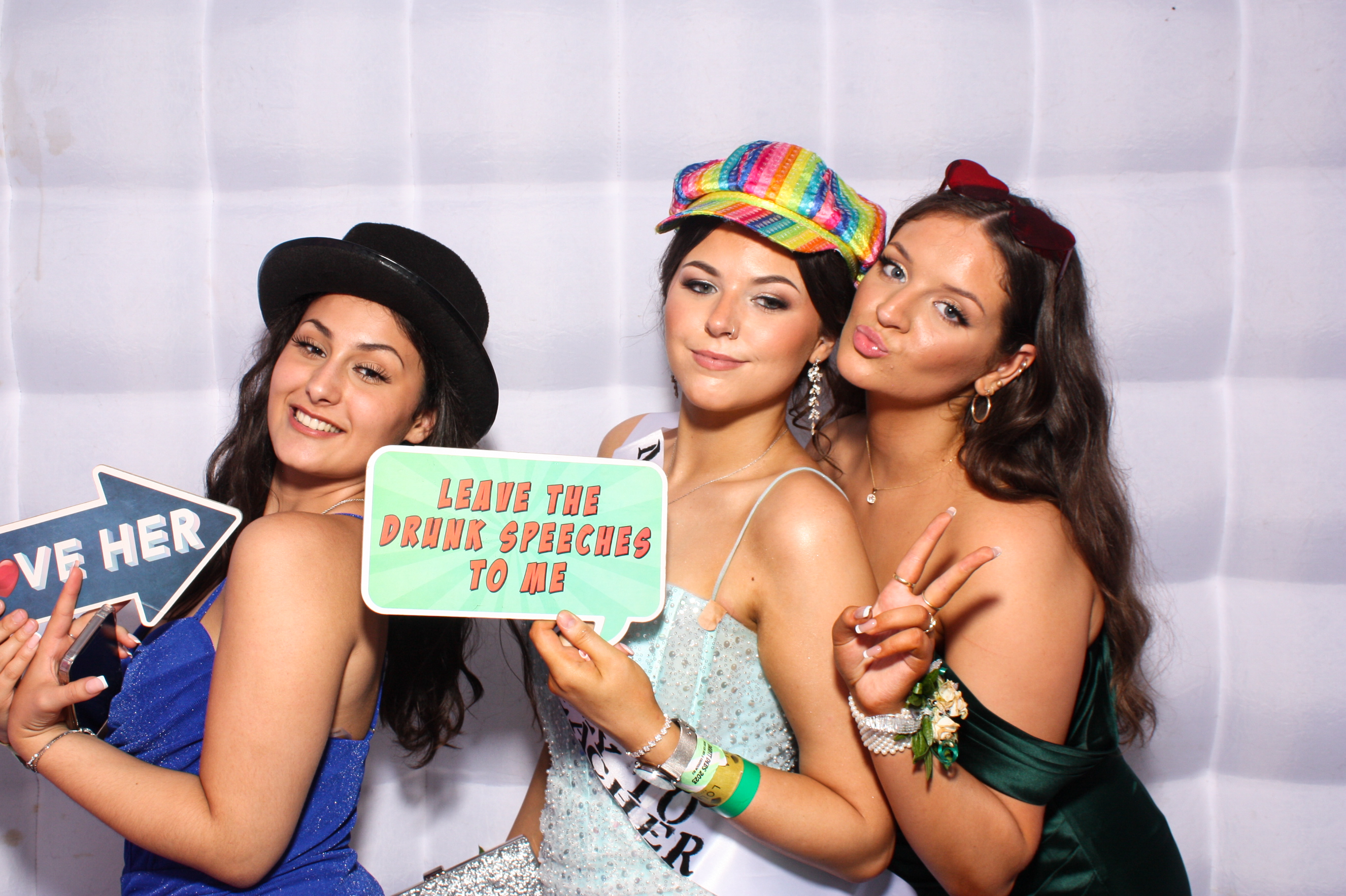 Davitt Debs 2023 | View more photos from the event at gallery.snapmagic.ie/u/SnapMagic/Davitt-Debs-2023