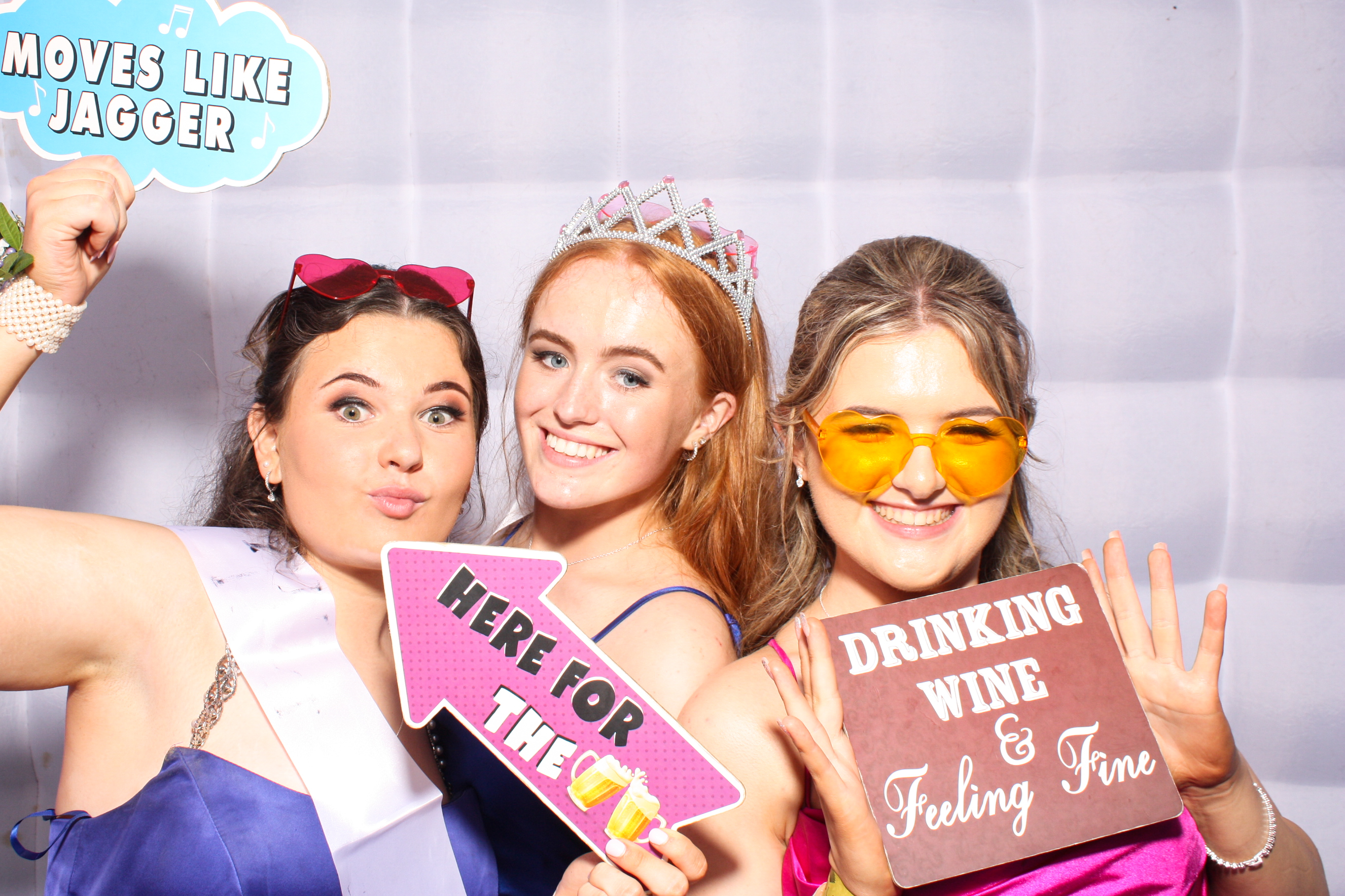 Davitt Debs 2023 | View more photos from the event at gallery.snapmagic.ie/u/SnapMagic/Davitt-Debs-2023