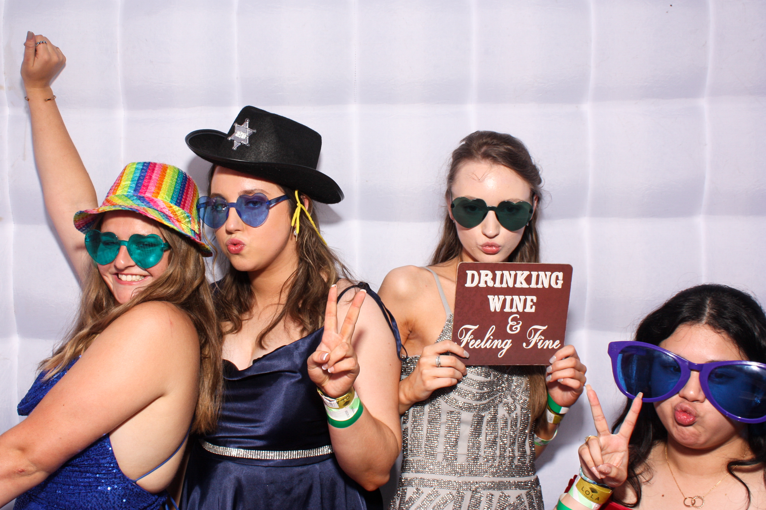 Davitt Debs 2023 | View more photos from the event at gallery.snapmagic.ie/u/SnapMagic/Davitt-Debs-2023