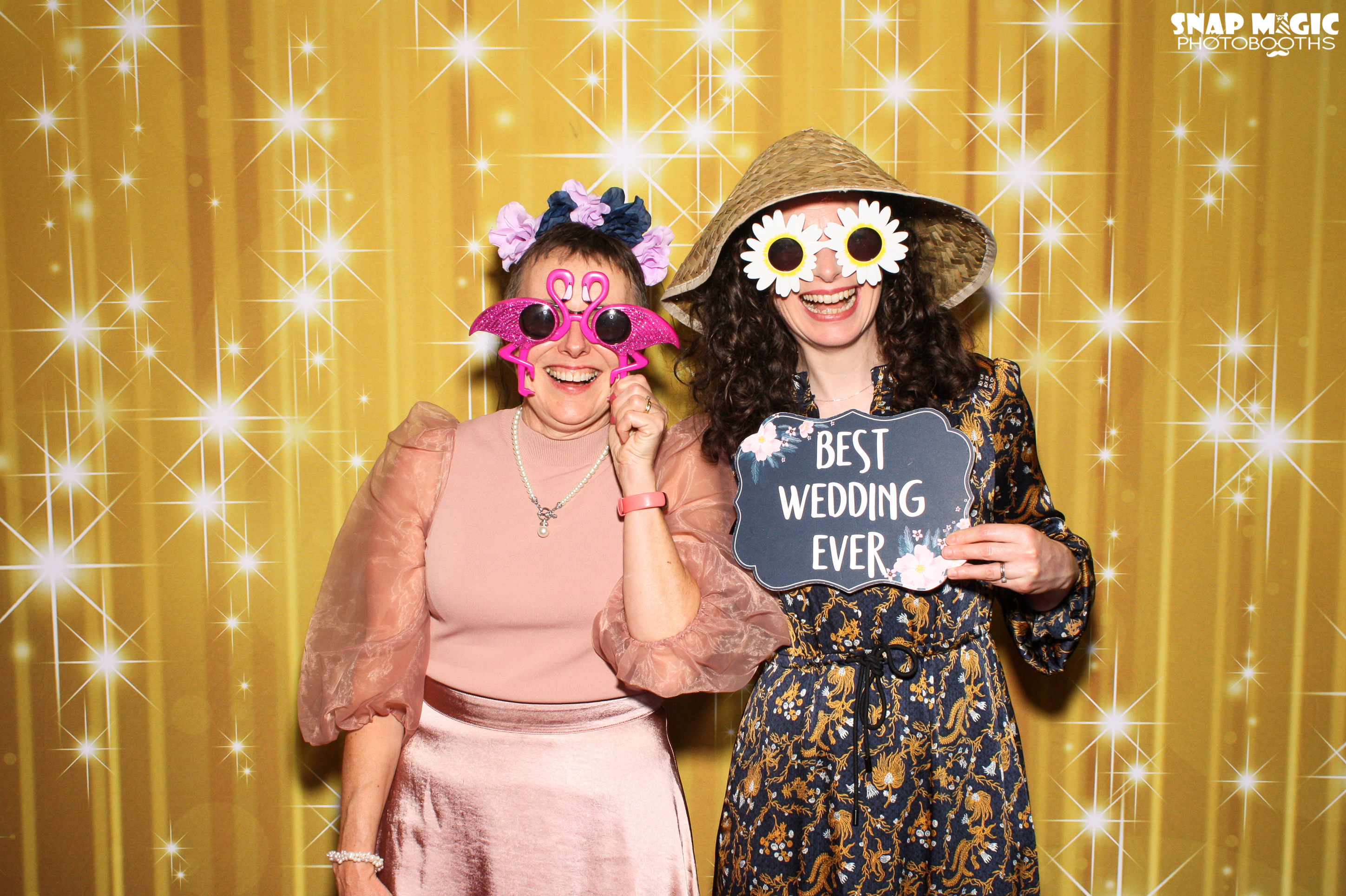 Eimer & Anthonys Wedding | View more photos from the event at gallery.snapmagic.ie/u/SnapMagic/Eimer-Anthonys-Wedding