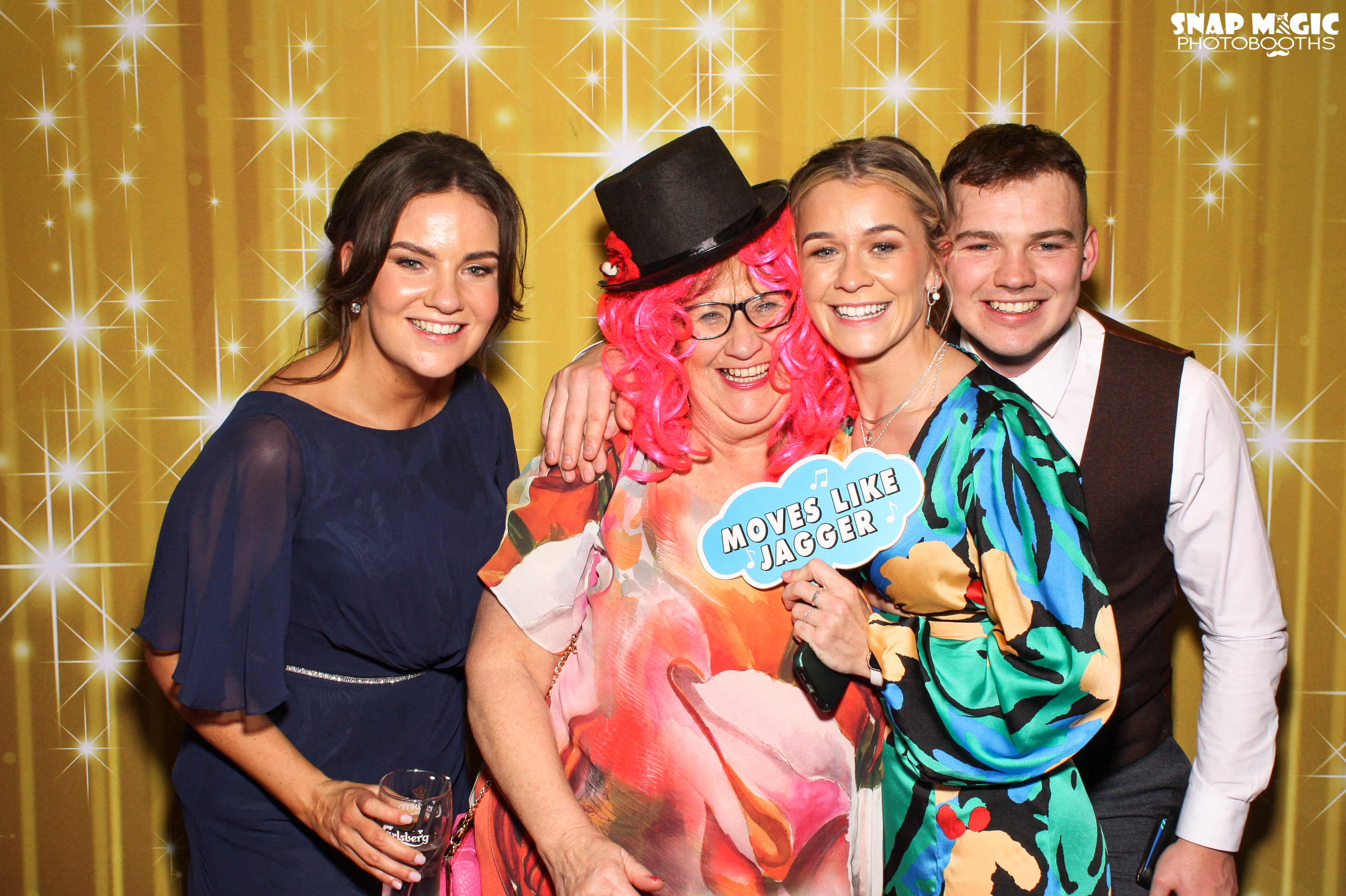 Eimer & Anthonys Wedding | View more photos from the event at gallery.snapmagic.ie/u/SnapMagic/Eimer-Anthonys-Wedding