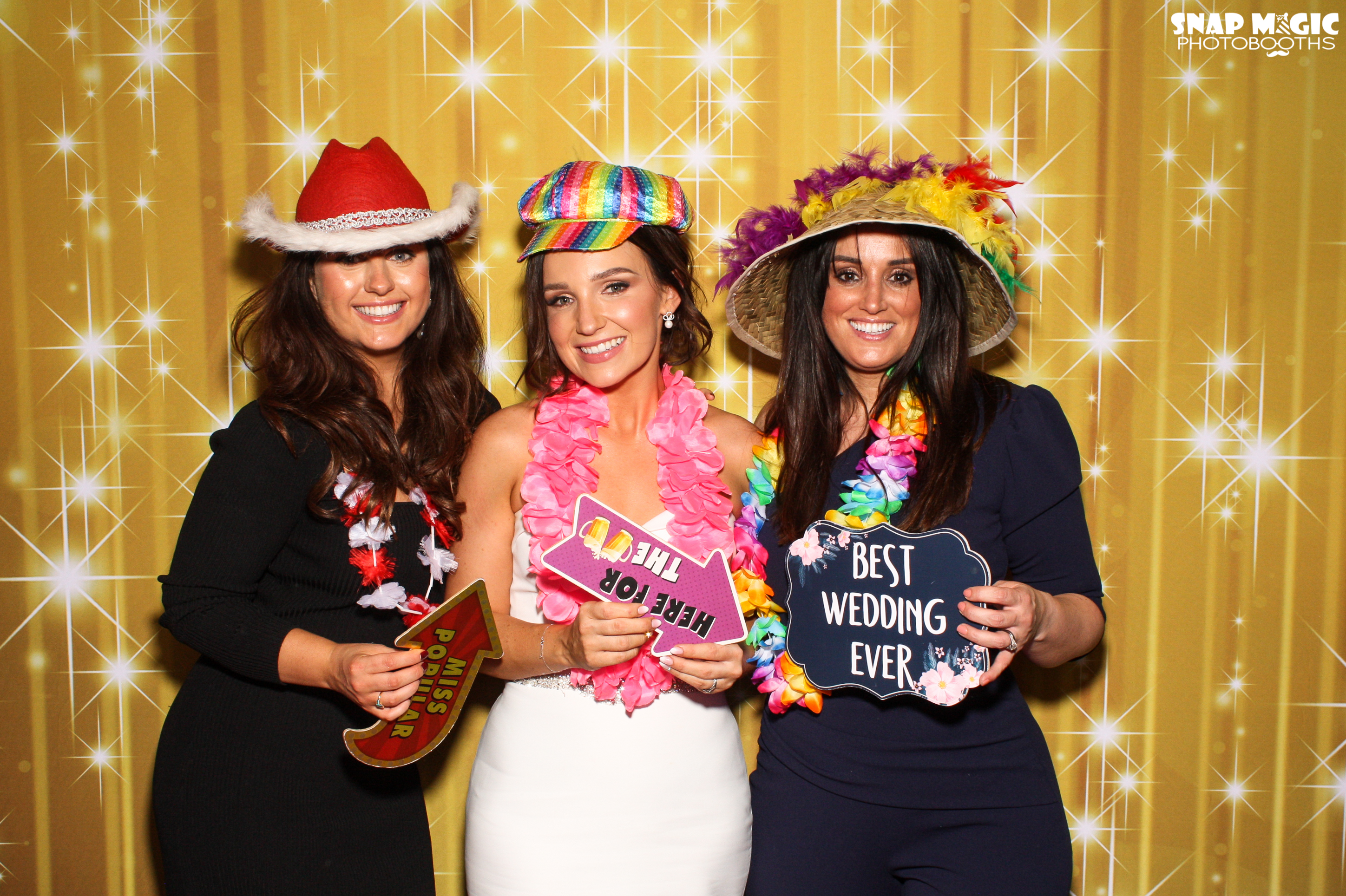 Eimer & Anthonys Wedding | View more photos from the event at gallery.snapmagic.ie/u/SnapMagic/Eimer-Anthonys-Wedding