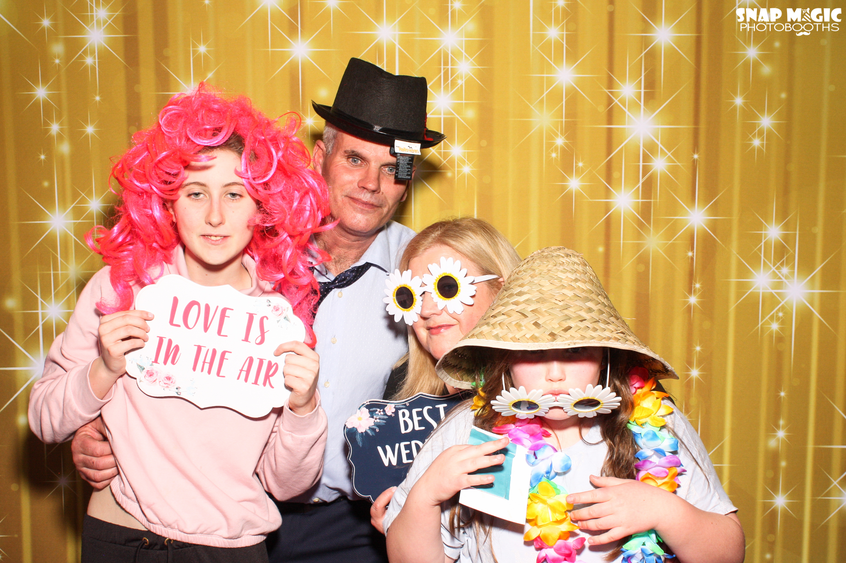 Eimer & Anthonys Wedding | View more photos from the event at gallery.snapmagic.ie/u/SnapMagic/Eimer-Anthonys-Wedding