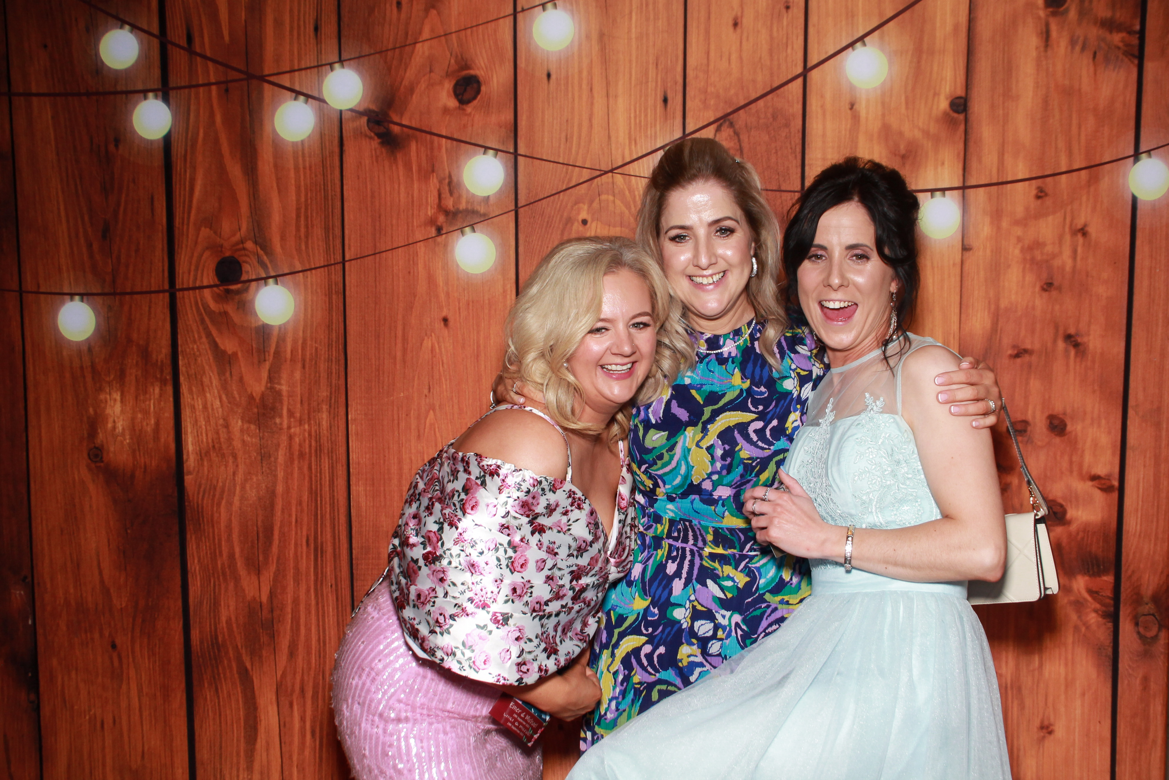 Emer & Michael's Wedding | View more photos from the event at gallery.snapmagic.ie/u/SnapMagic/Emer-Michaels-Wedding