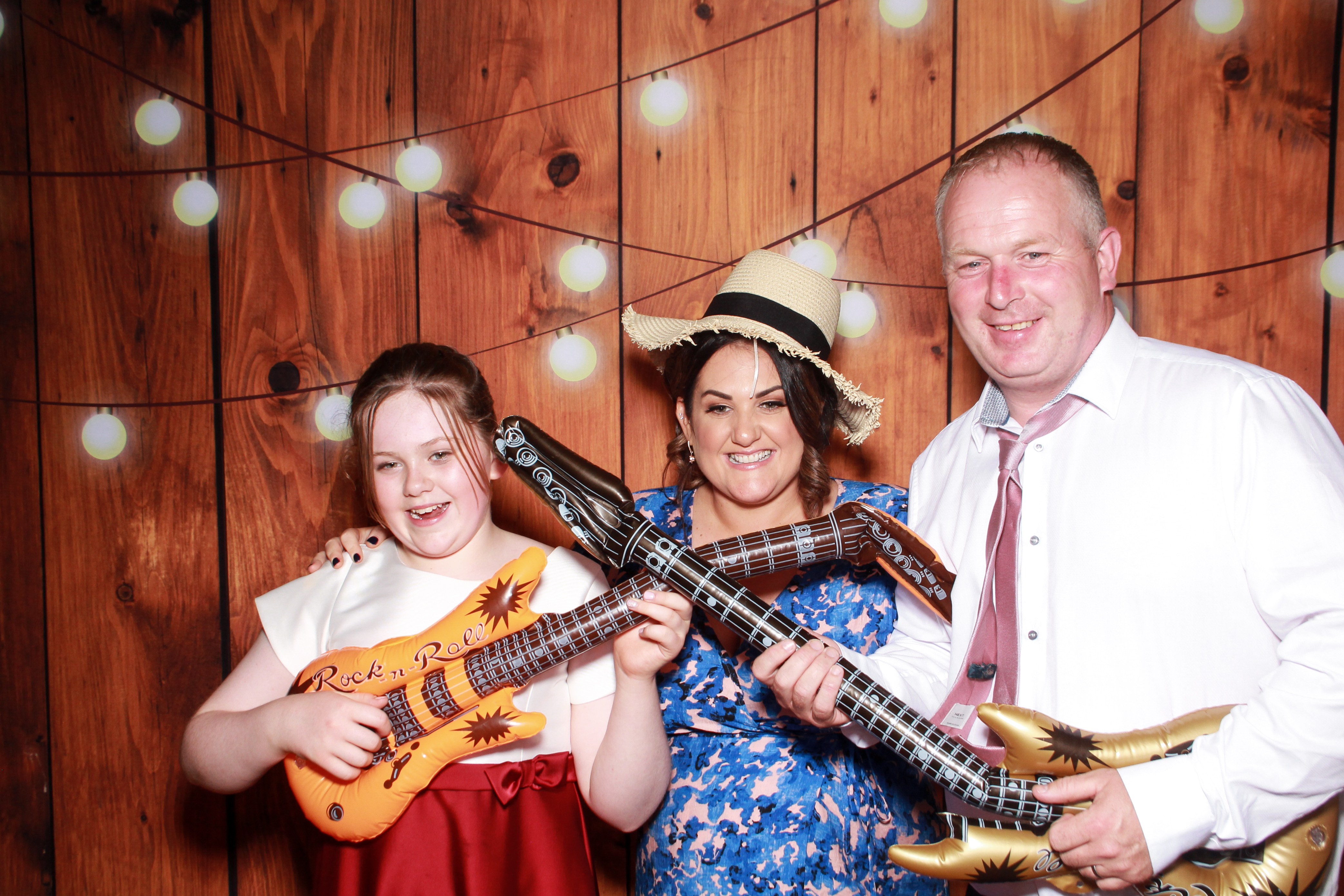 Emer & Michael's Wedding | View more photos from the event at gallery.snapmagic.ie/u/SnapMagic/Emer-Michaels-Wedding