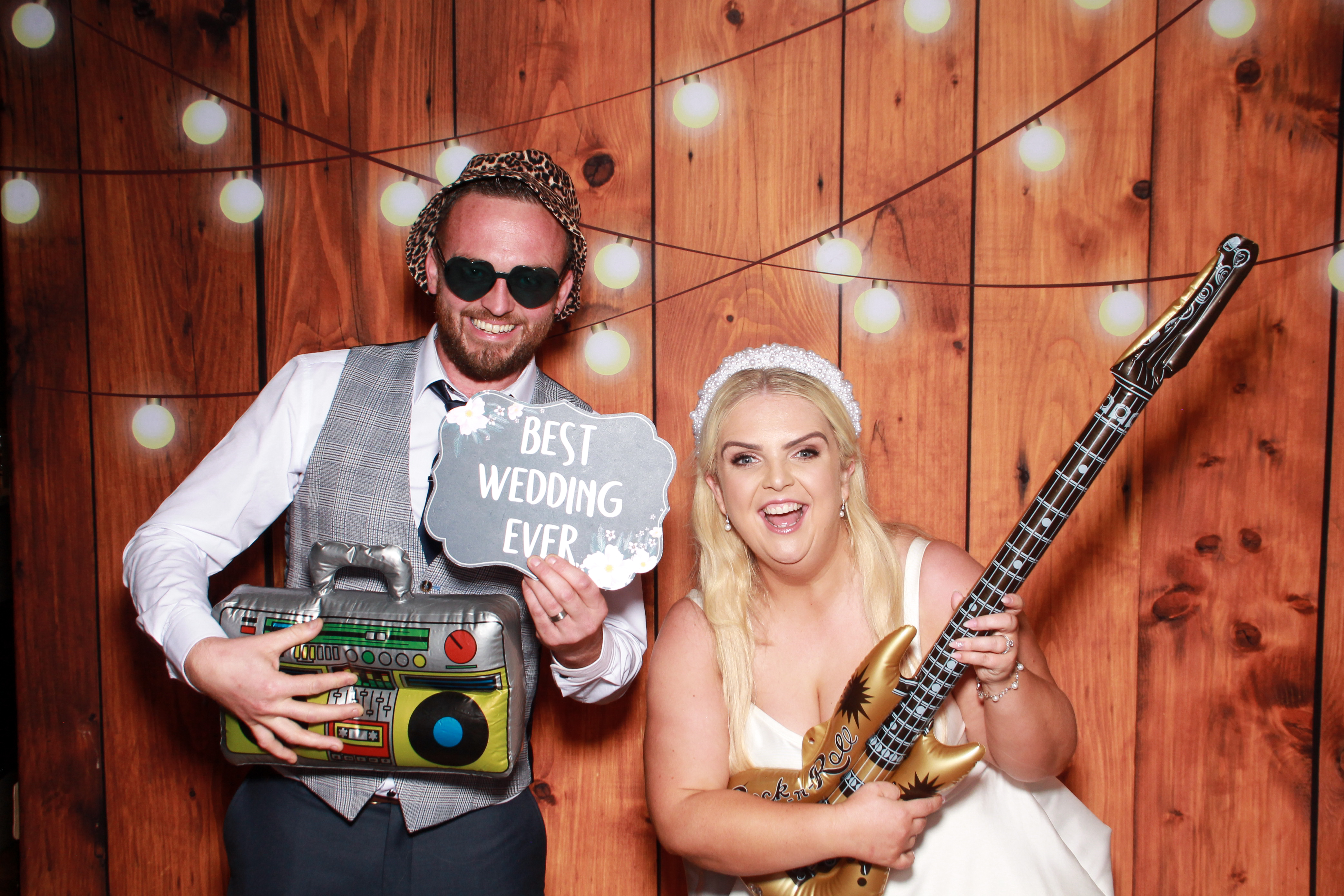 Emer & Michael's Wedding | View more photos from the event at gallery.snapmagic.ie/u/SnapMagic/Emer-Michaels-Wedding