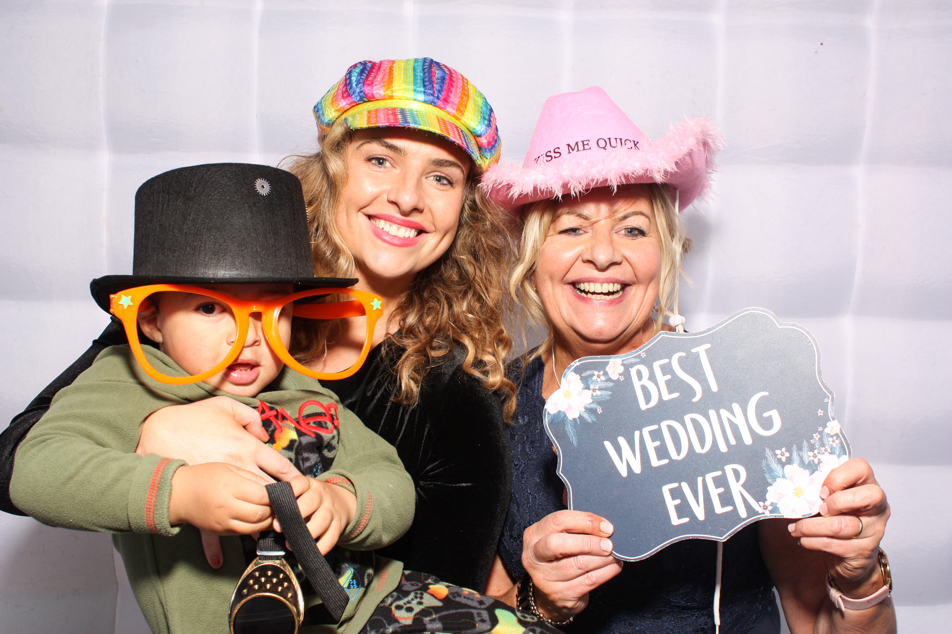 Hannah & Ronan's Wedding | View more photos from the event at gallery.snapmagic.ie/u/SnapMagic/Hannah-Ronans-Wedding