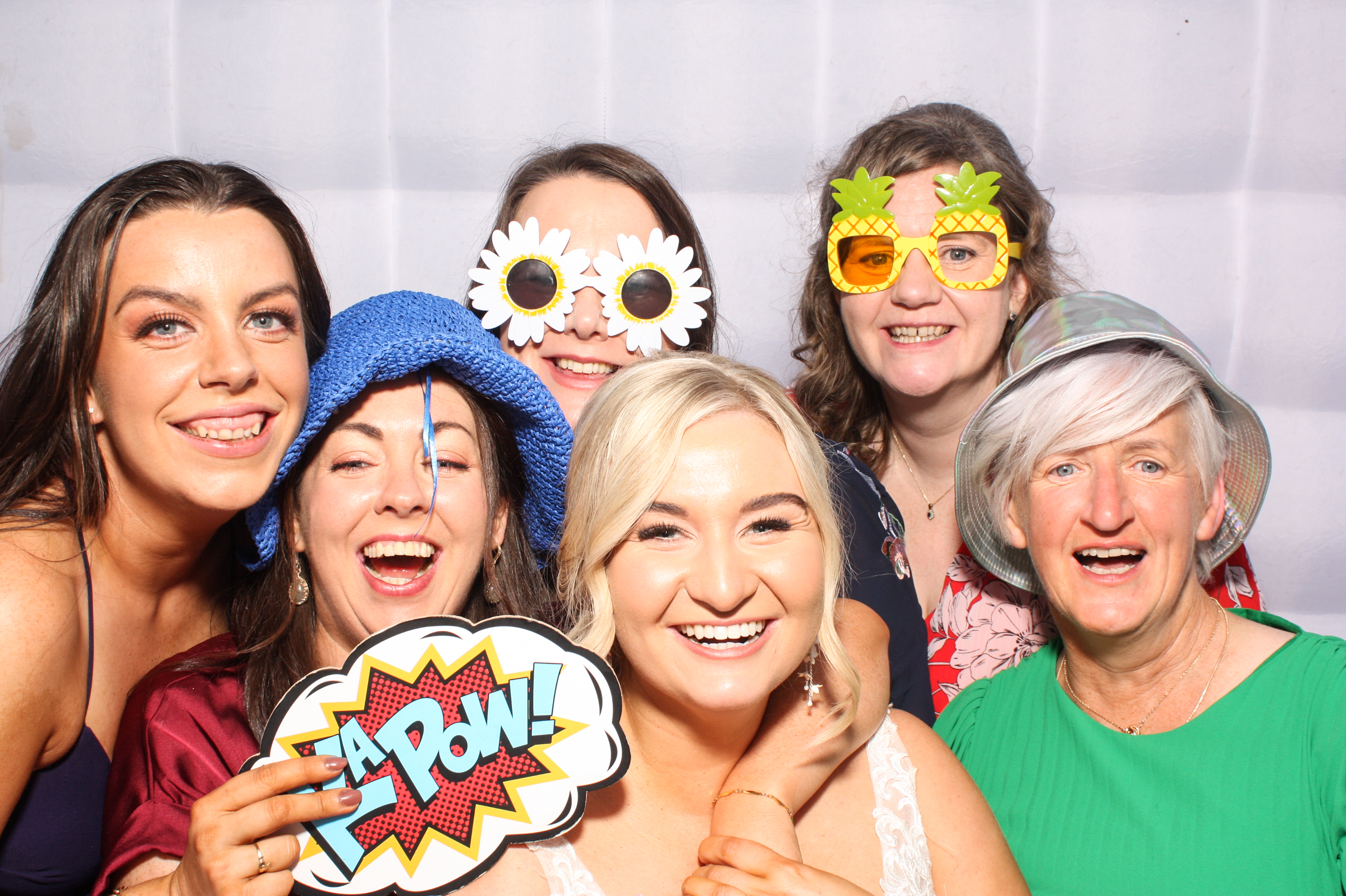 Hannah & Ronan's Wedding | View more photos from the event at gallery.snapmagic.ie/u/SnapMagic/Hannah-Ronans-Wedding