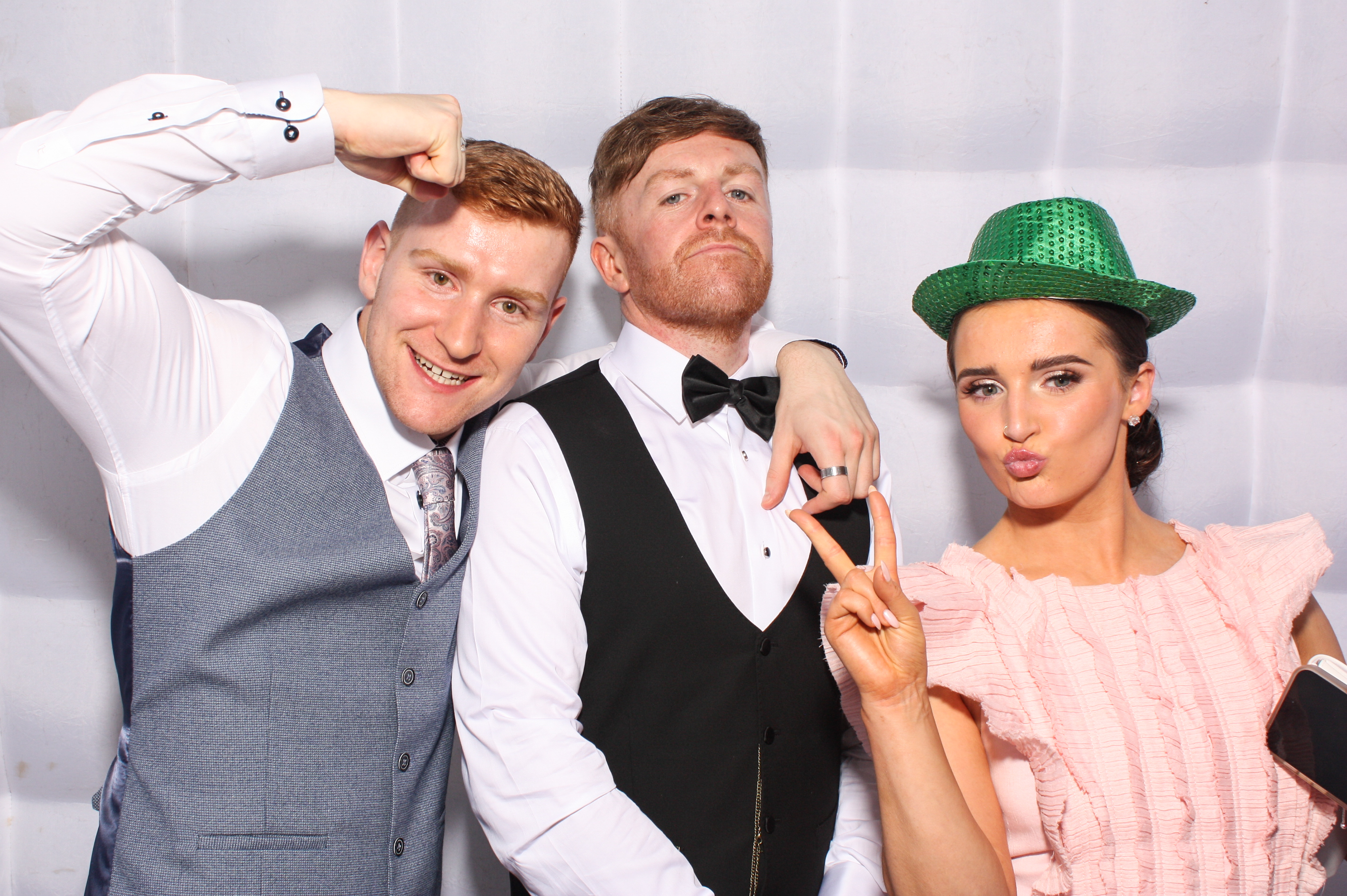Hannah & Ronan's Wedding | View more photos from the event at gallery.snapmagic.ie/u/SnapMagic/Hannah-Ronans-Wedding