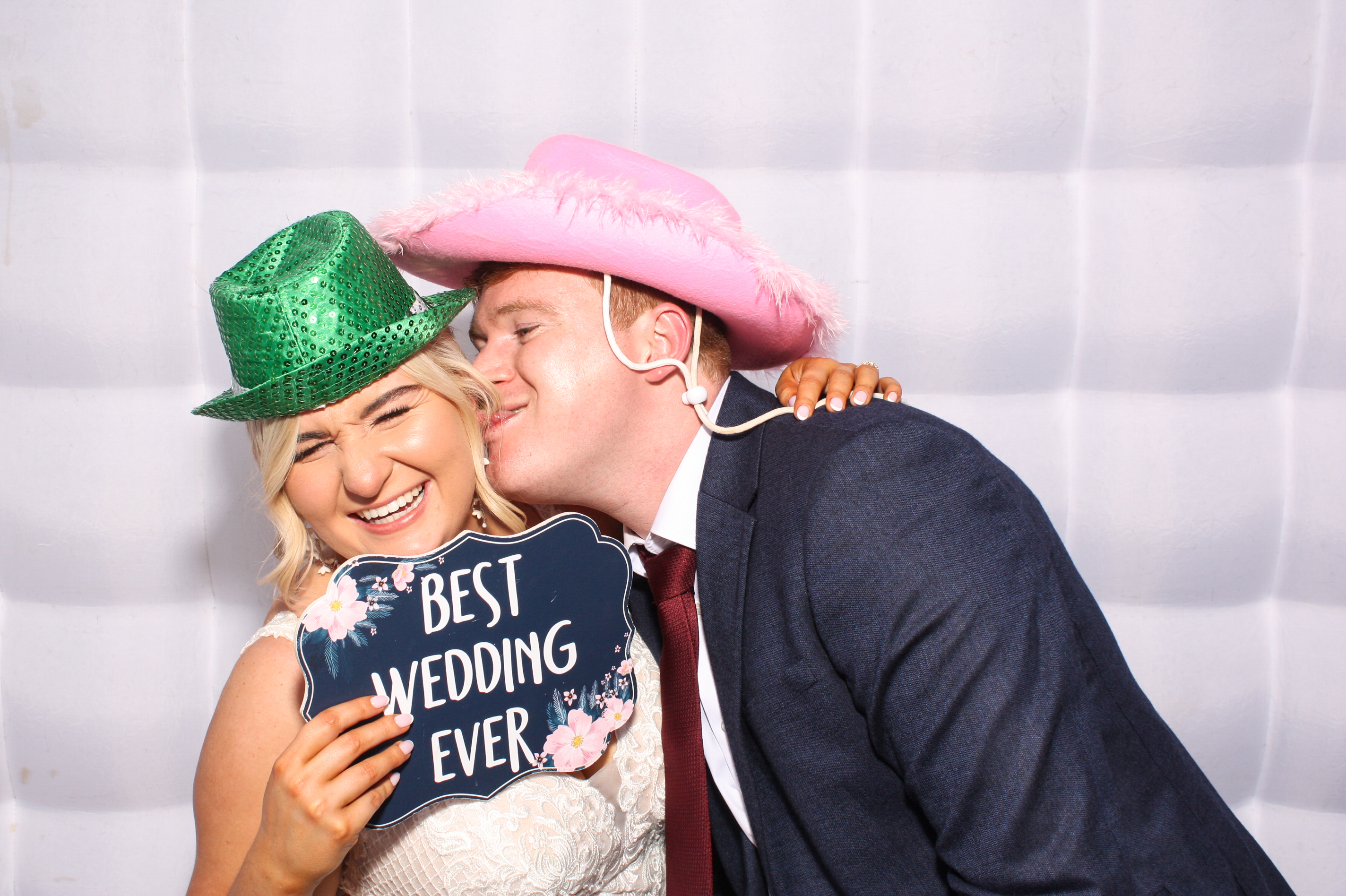 Hannah & Ronan's Wedding | View more photos from the event at gallery.snapmagic.ie/u/SnapMagic/Hannah-Ronans-Wedding