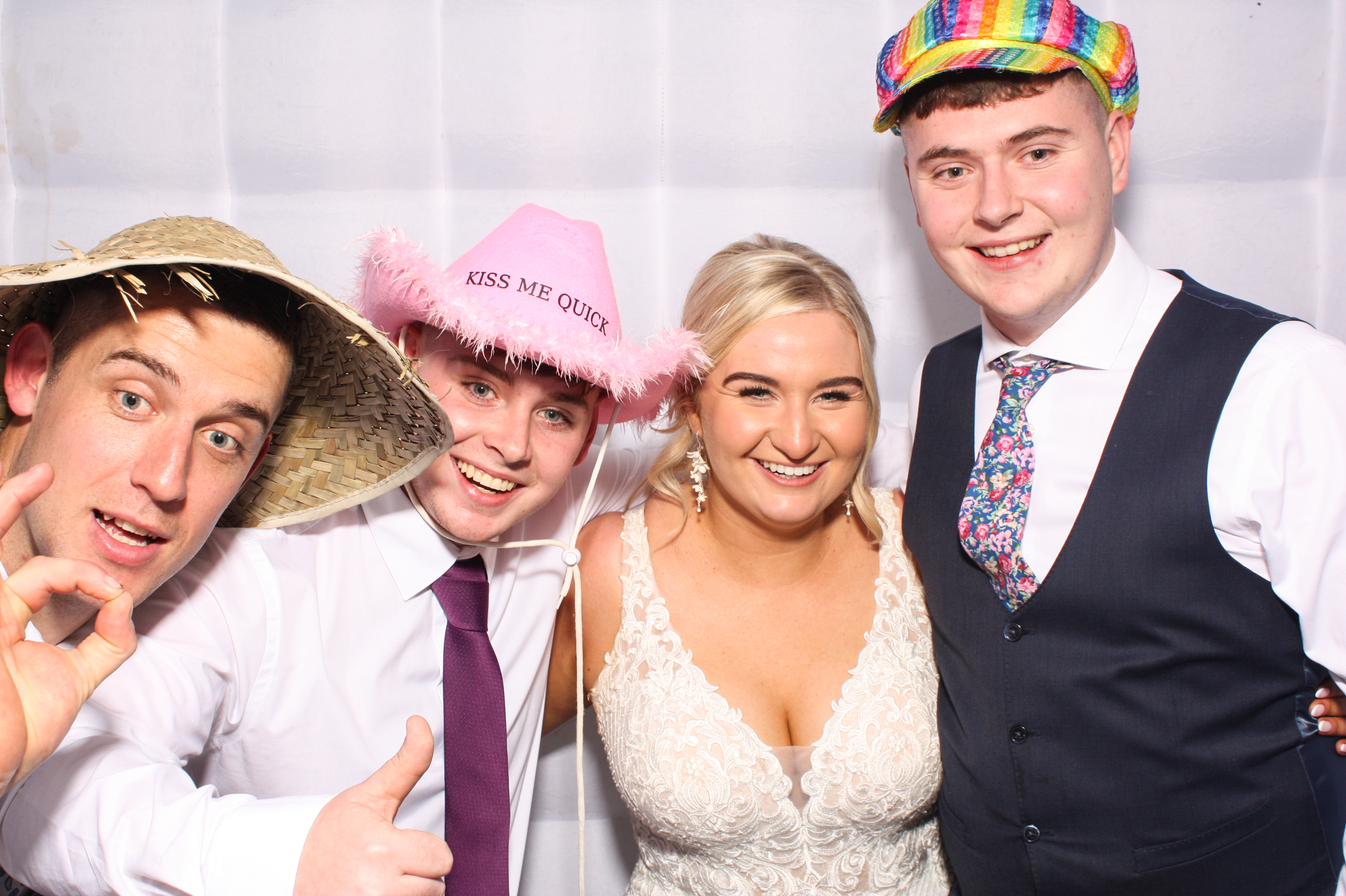 Hannah & Ronan's Wedding | View more photos from the event at gallery.snapmagic.ie/u/SnapMagic/Hannah-Ronans-Wedding