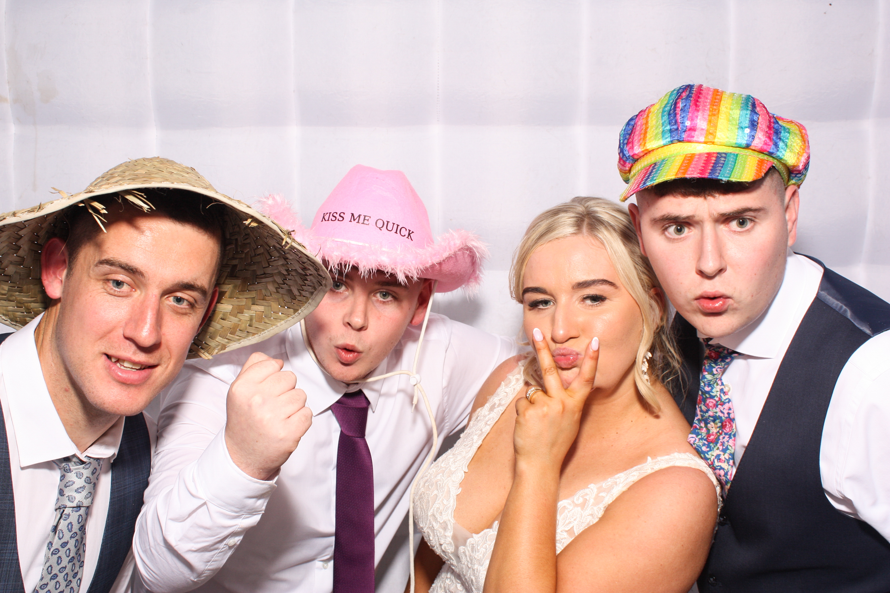 Hannah & Ronan's Wedding | View more photos from the event at gallery.snapmagic.ie/u/SnapMagic/Hannah-Ronans-Wedding