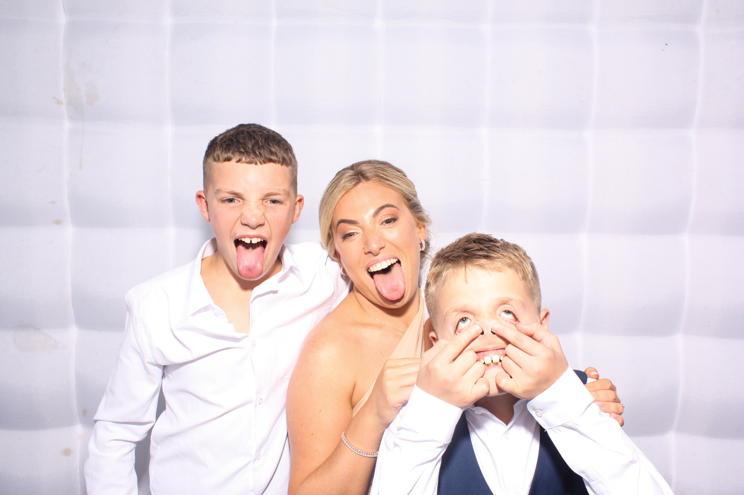 Harriet & Jack's Wedding | View more photos from the event at gallery.snapmagic.ie/u/SnapMagic/Harriet-Jacks-Wedding
