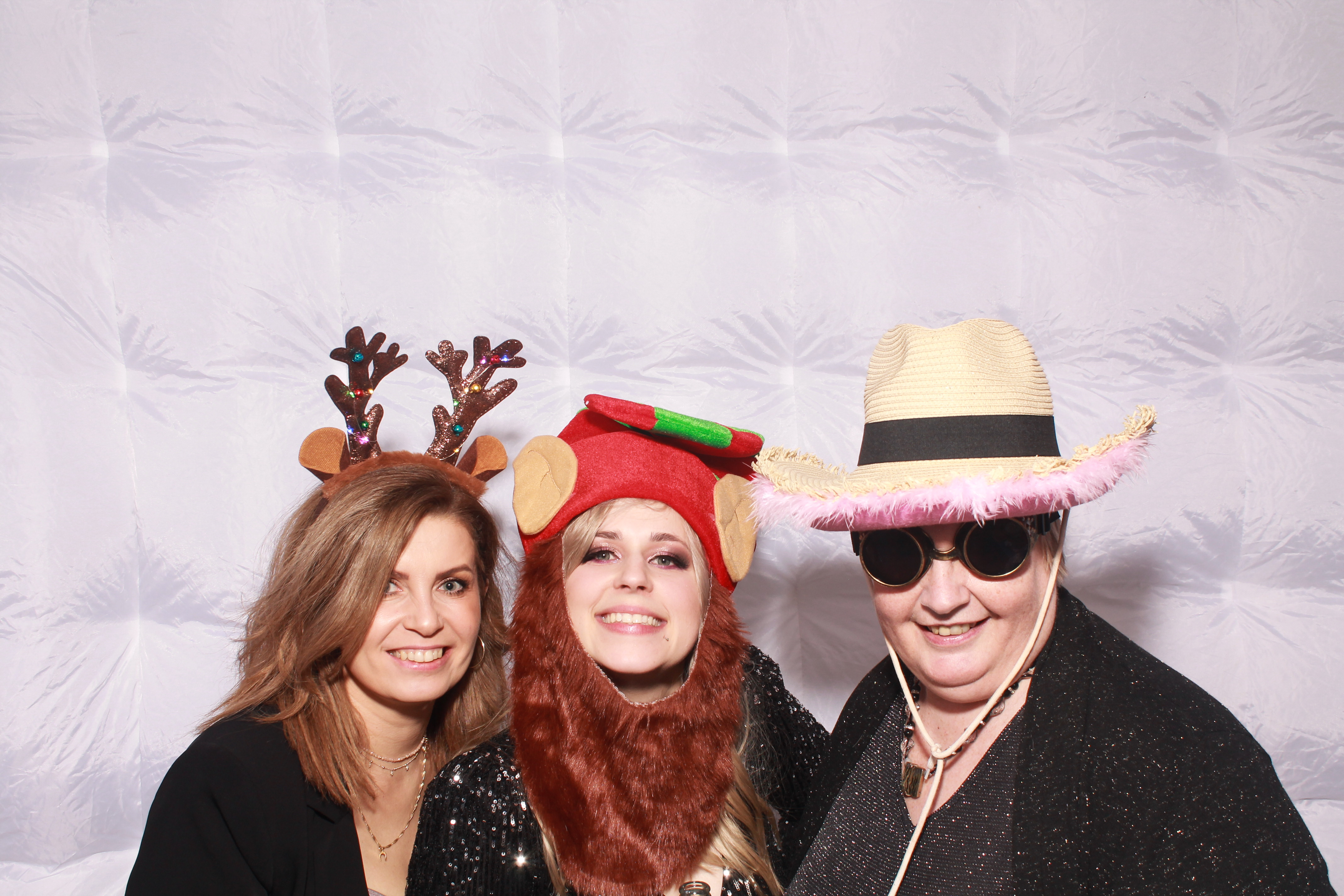 Integer Christmas Party 2023 | View more photos from the event at gallery.snapmagic.ie/u/SnapMagic/Integer-Christmas-Party-2023