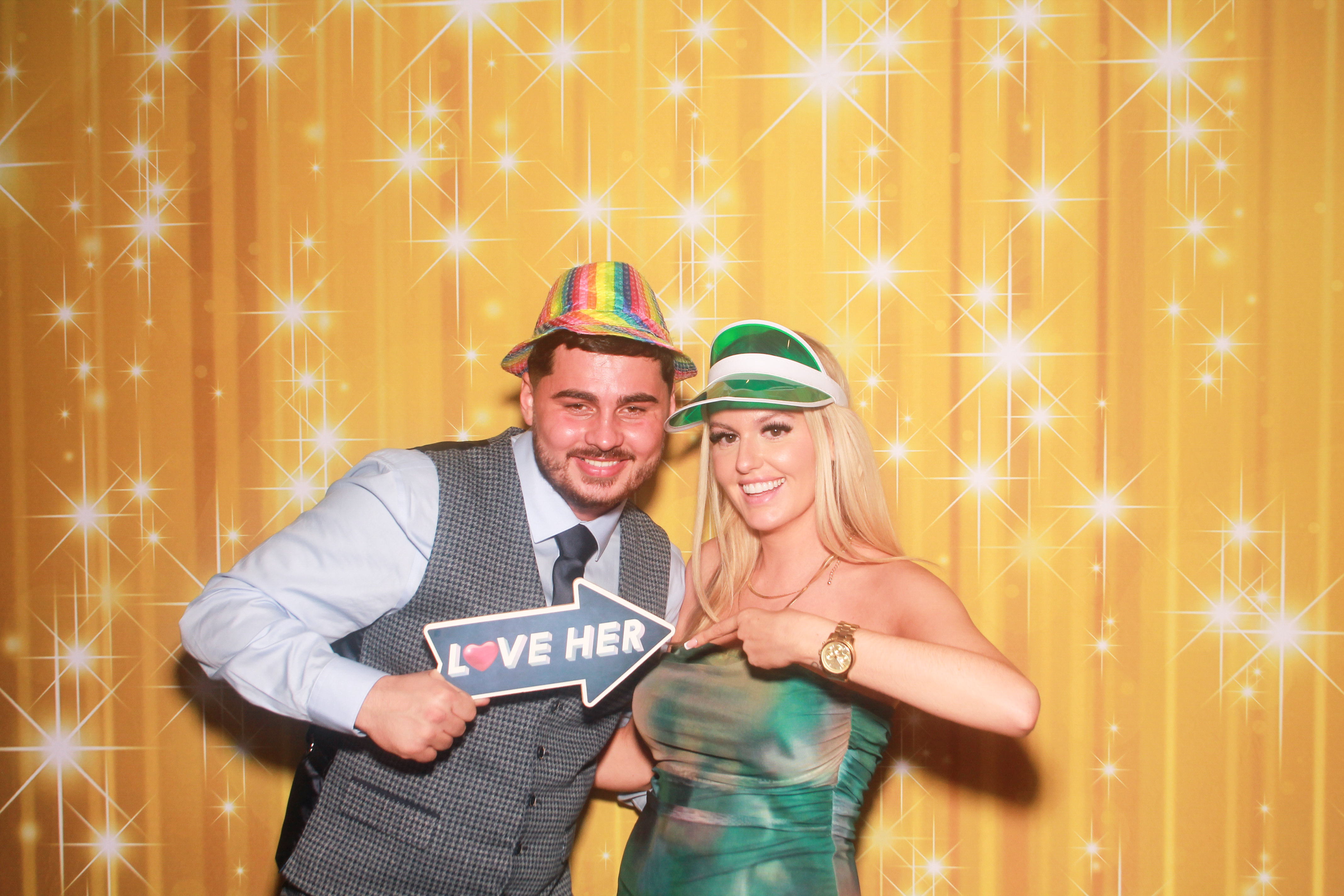 Kelly & Enda's Wedding | View more photos from the event at gallery.snapmagic.ie/u/SnapMagic/Kelly-Endas-Wedding