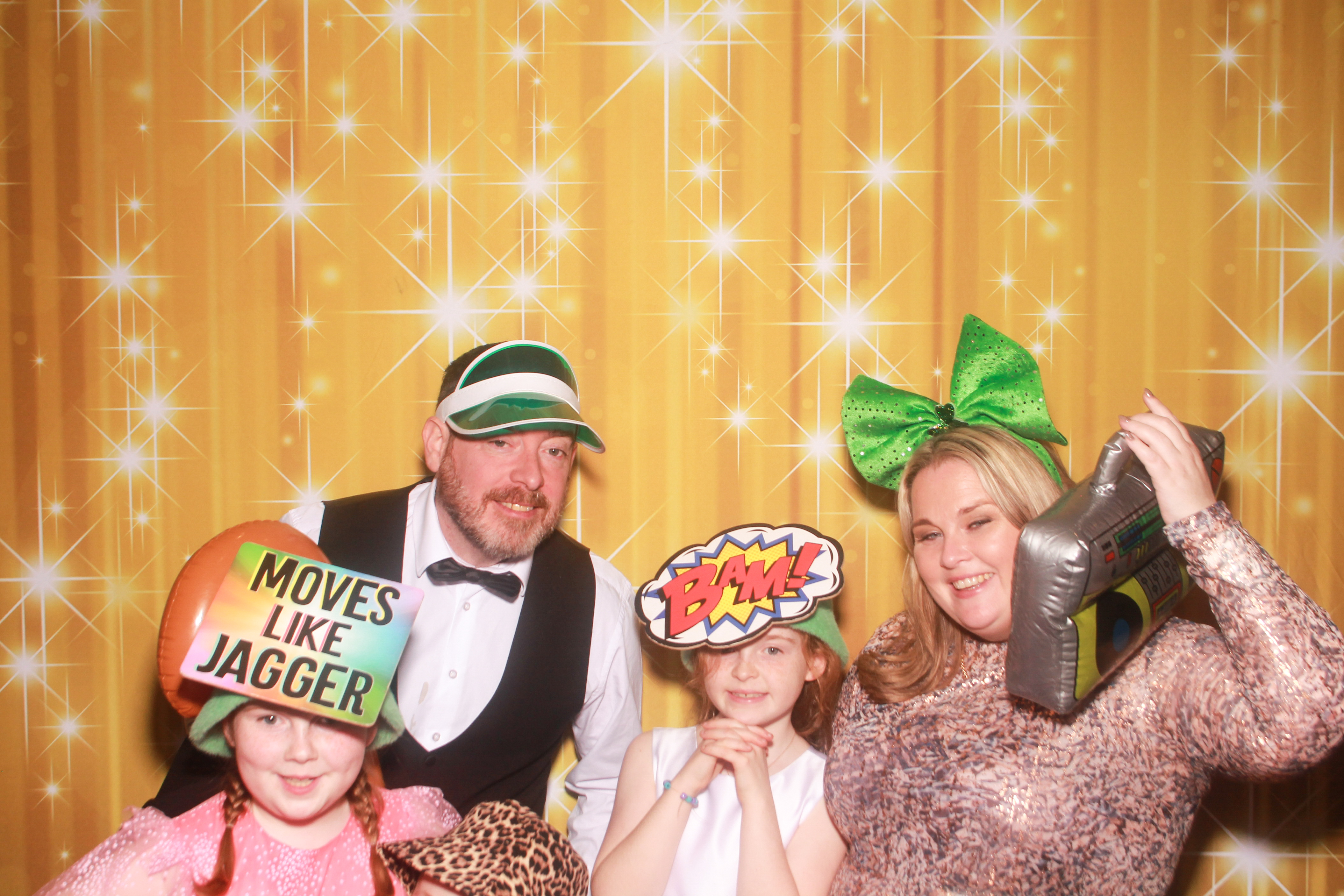 Kelly & Enda's Wedding | View more photos from the event at gallery.snapmagic.ie/u/SnapMagic/Kelly-Endas-Wedding