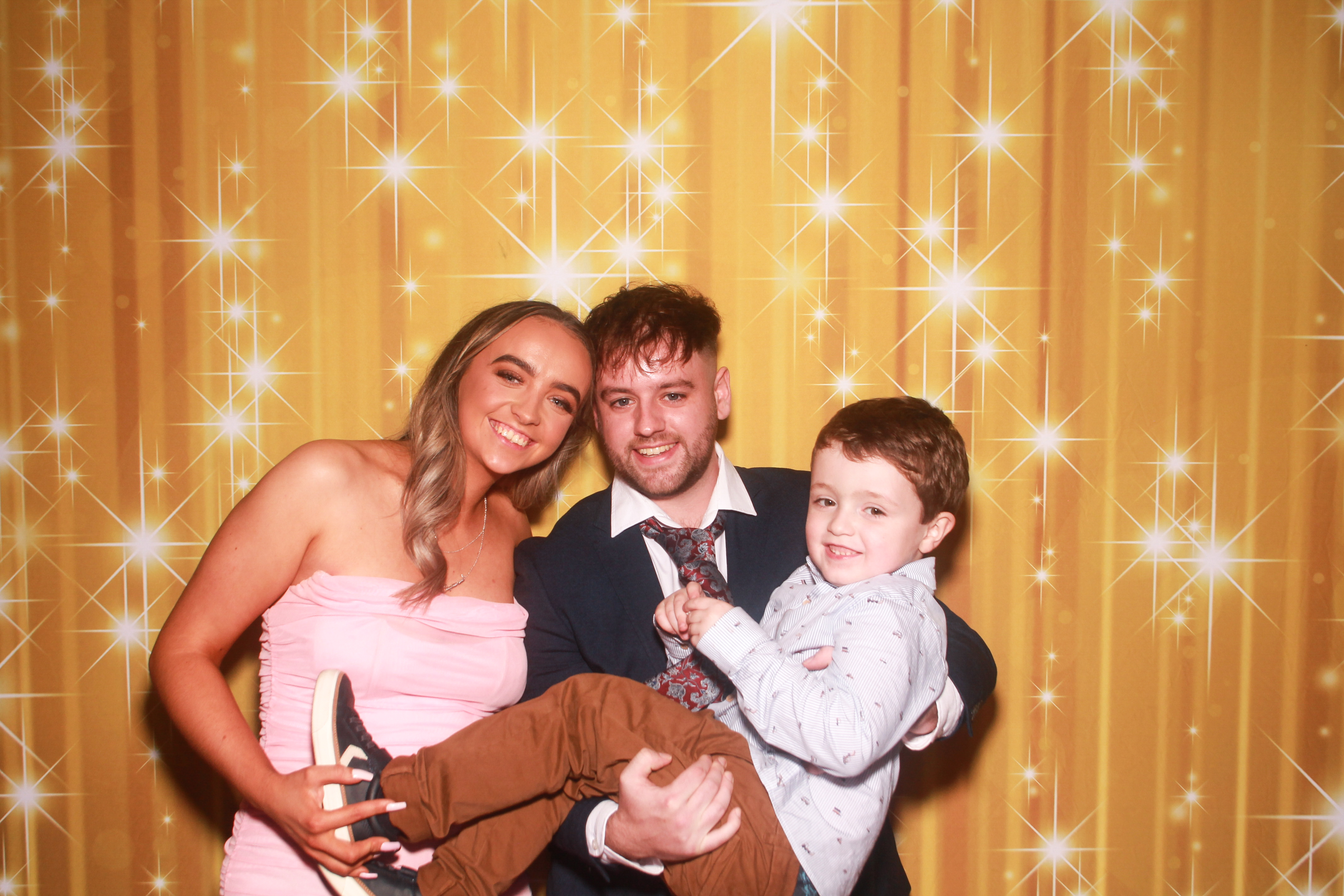 Kelly & Enda's Wedding | View more photos from the event at gallery.snapmagic.ie/u/SnapMagic/Kelly-Endas-Wedding