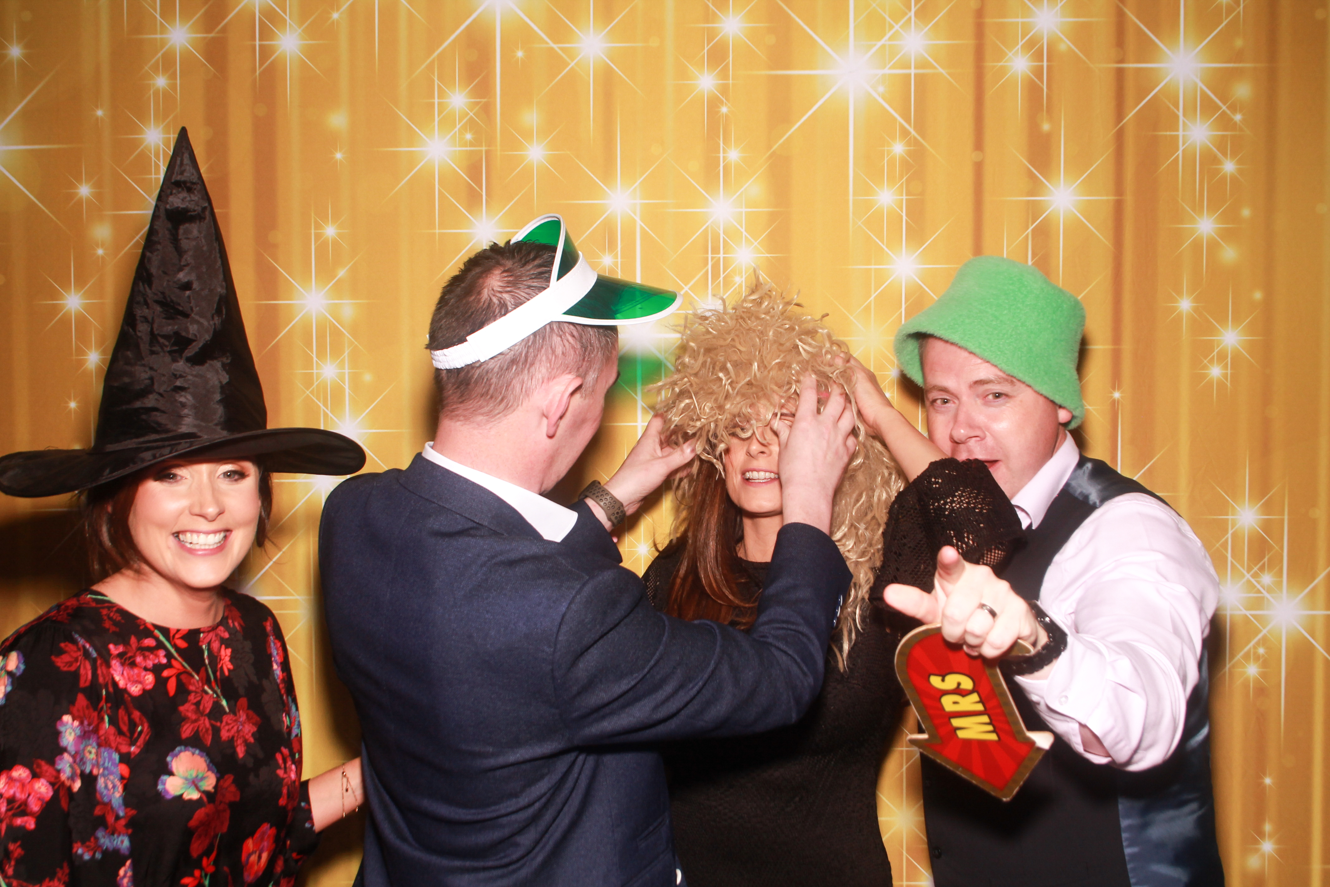 Kelly & Enda's Wedding | View more photos from the event at gallery.snapmagic.ie/u/SnapMagic/Kelly-Endas-Wedding