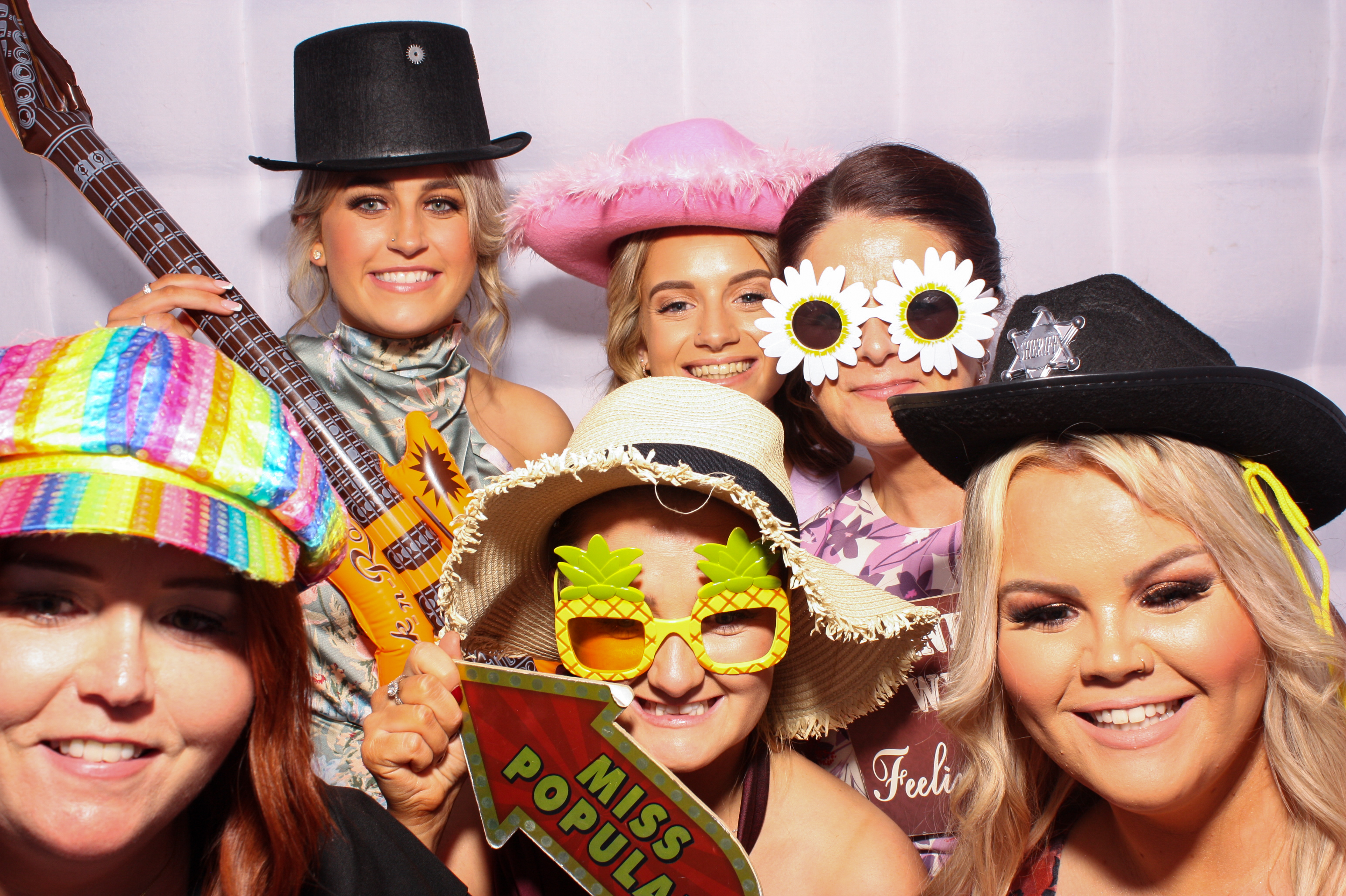 Laura & Jason's Wedding | View more photos from the event at gallery.snapmagic.ie/u/SnapMagic/Laura-Jasons-Wedding
