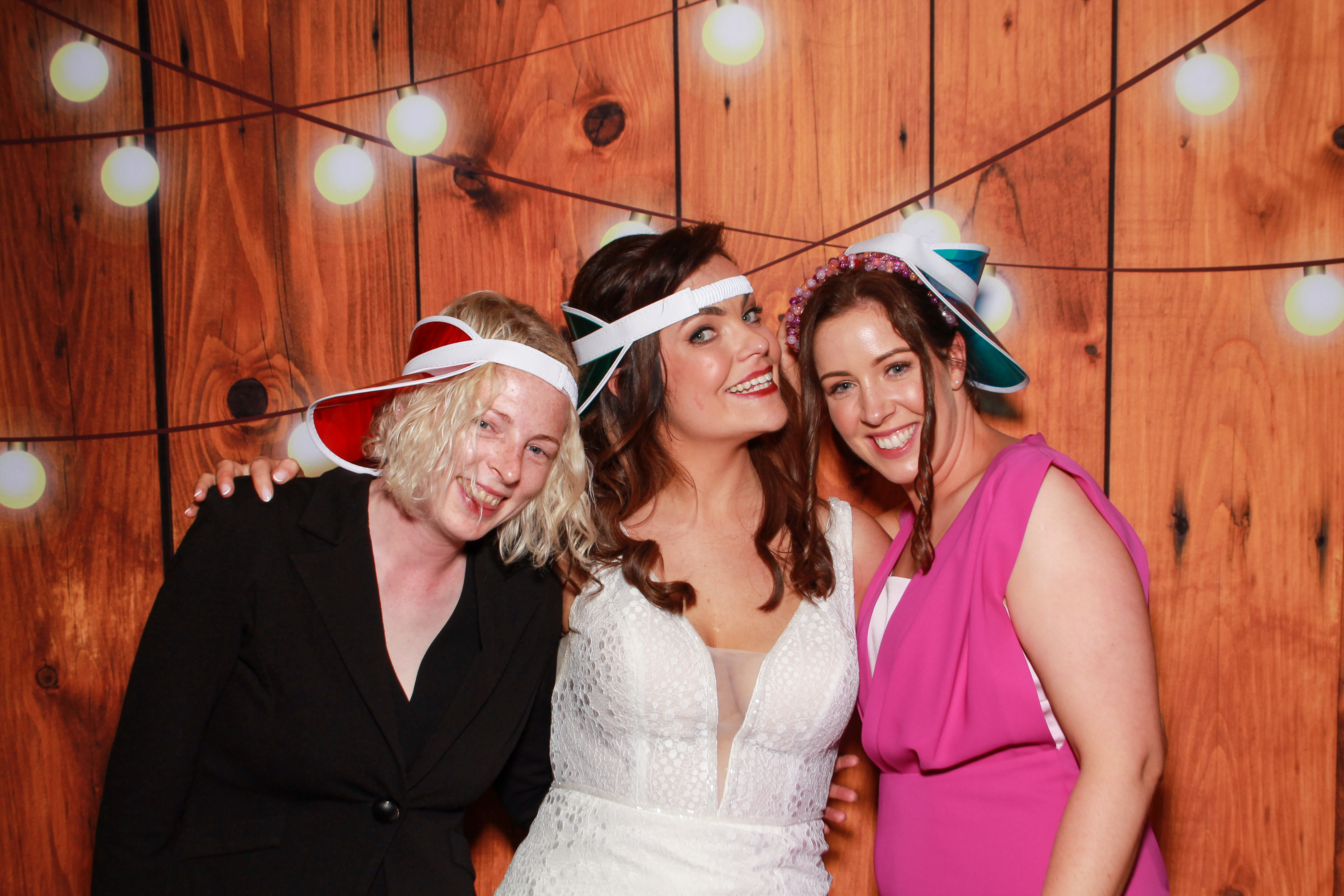 Laura & Jonathan's Wedding | View more photos from the event at gallery.snapmagic.ie/u/SnapMagic/Laura-Jonathans-Wedding