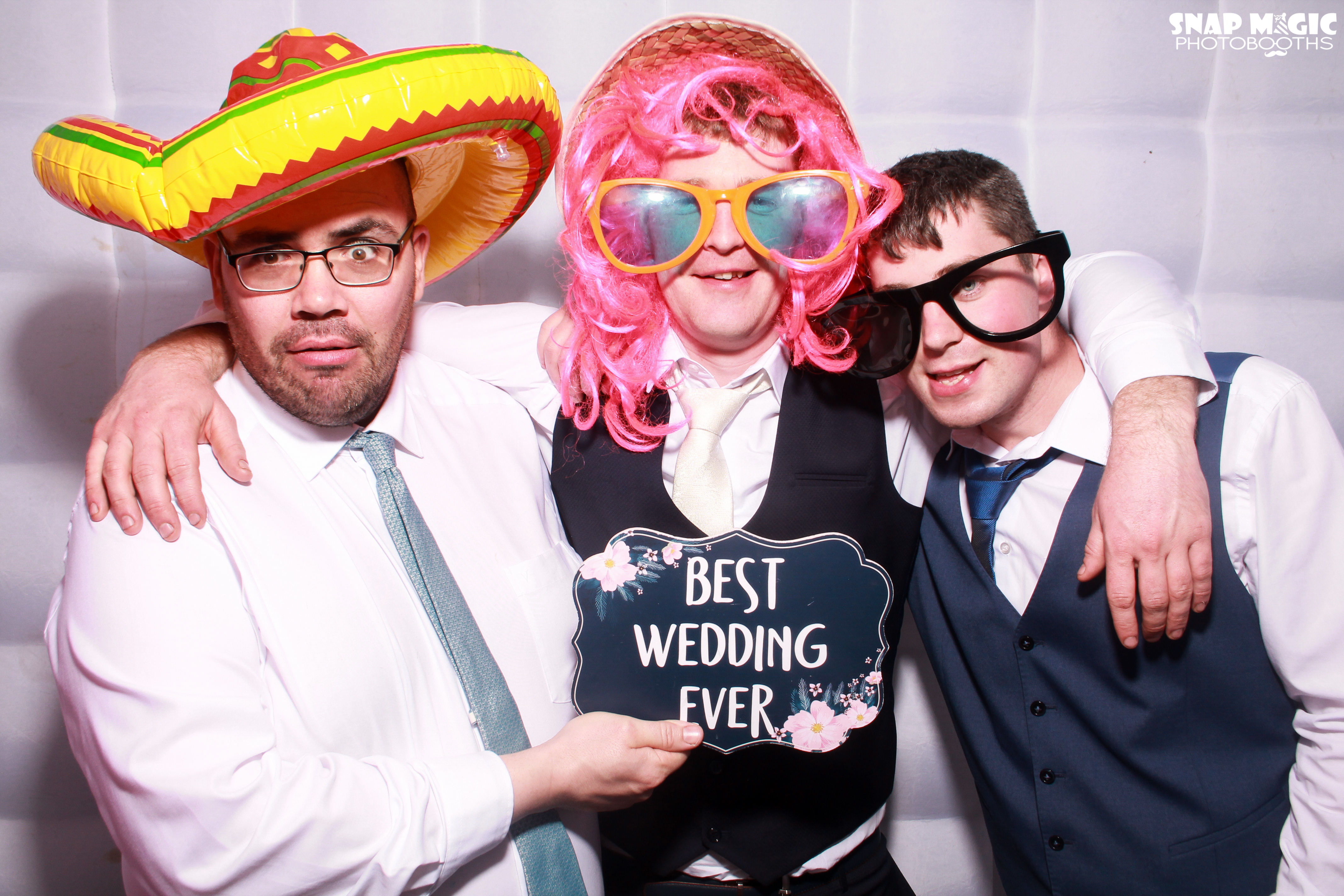 Laura & Liams Wedding | View more photos from the event at gallery.snapmagic.ie/u/SnapMagic/Laura-Liams-Wedding