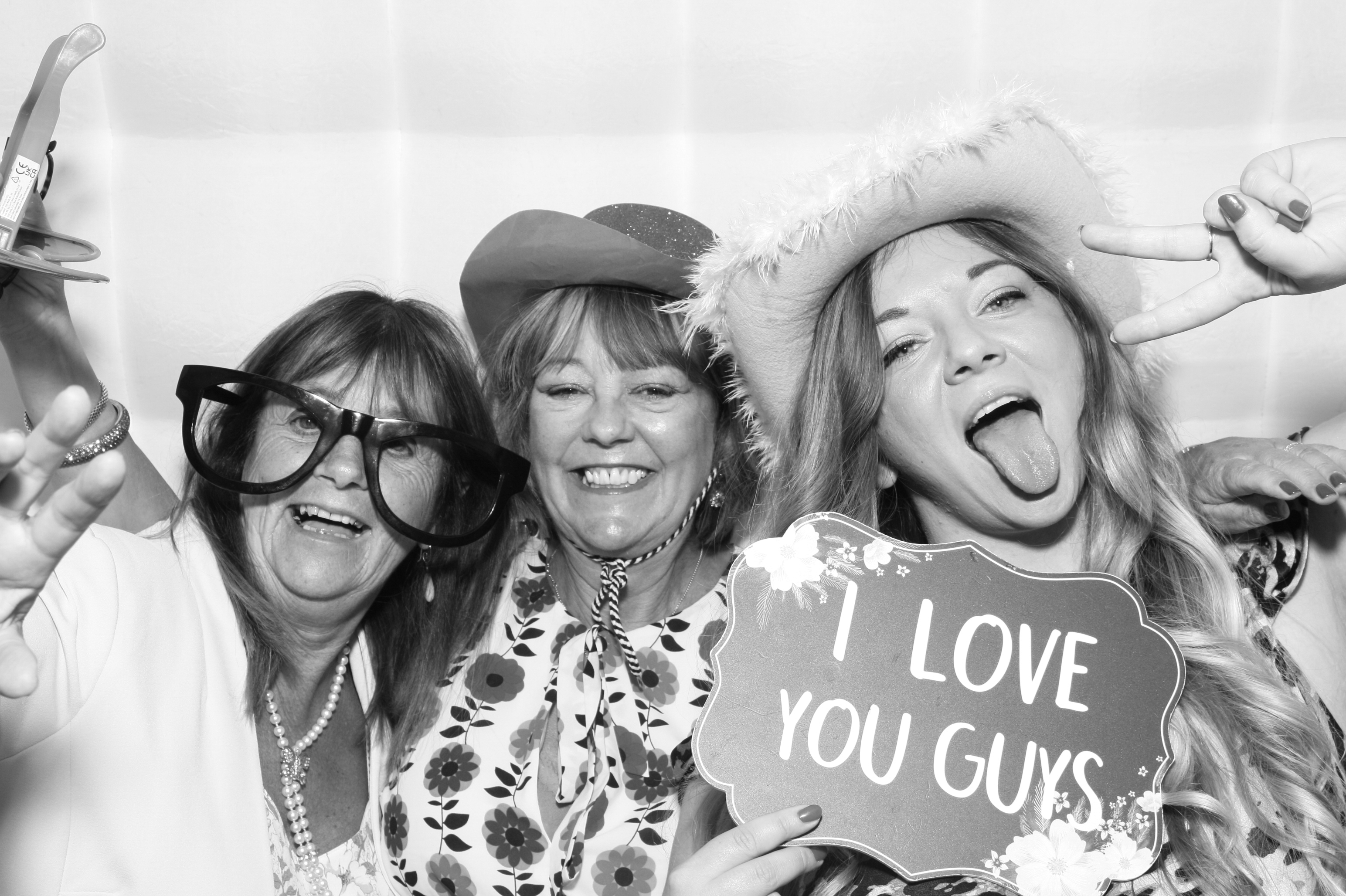 Natalie & Adam's Wedding | View more photos from the event at gallery.snapmagic.ie/u/SnapMagic/Natalie-Adams-Wedding