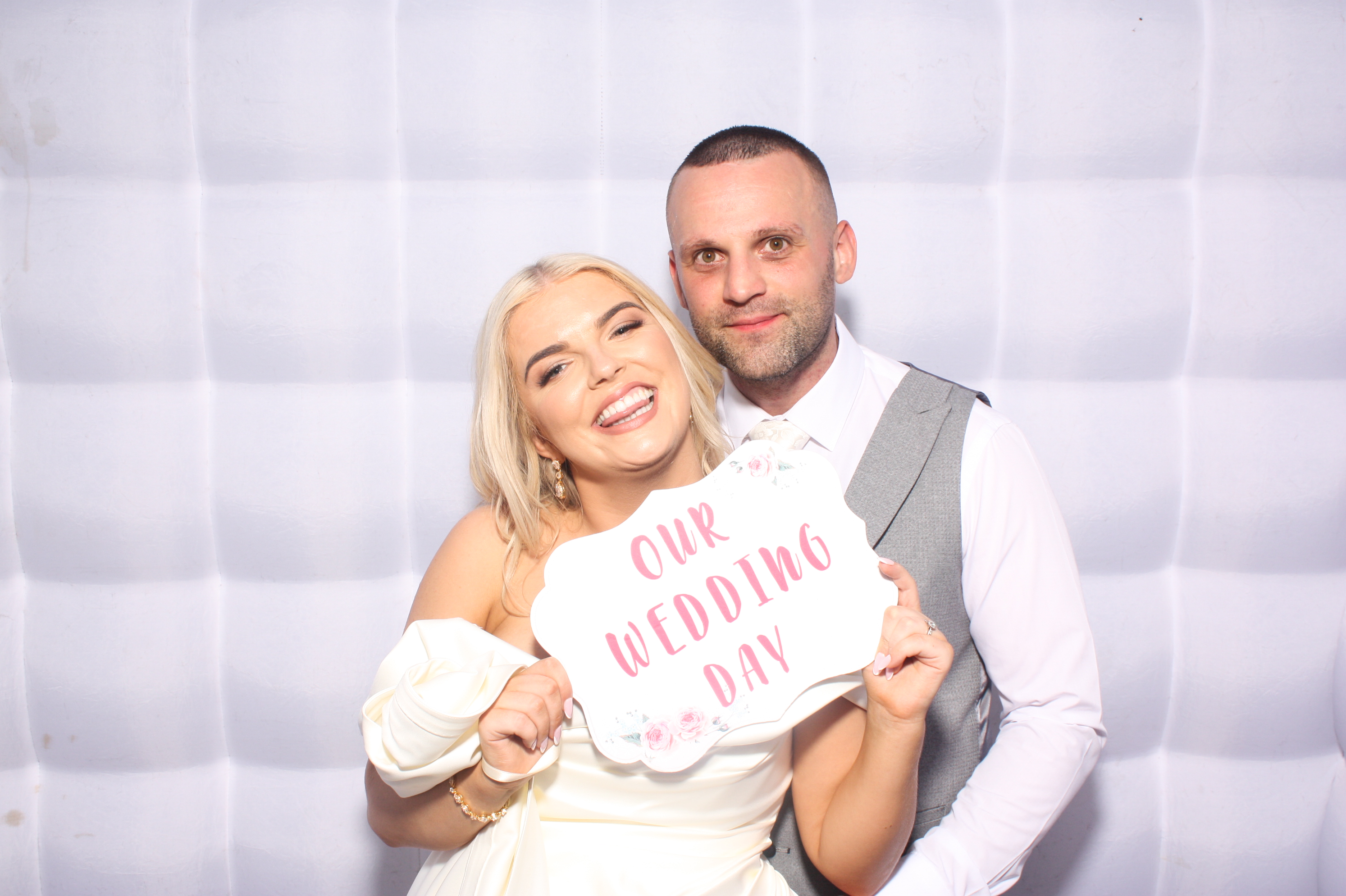 Rachel & Cian's Wedding | View more photos from the event at gallery.snapmagic.ie/u/SnapMagic/Rachel-Cians-Wedding