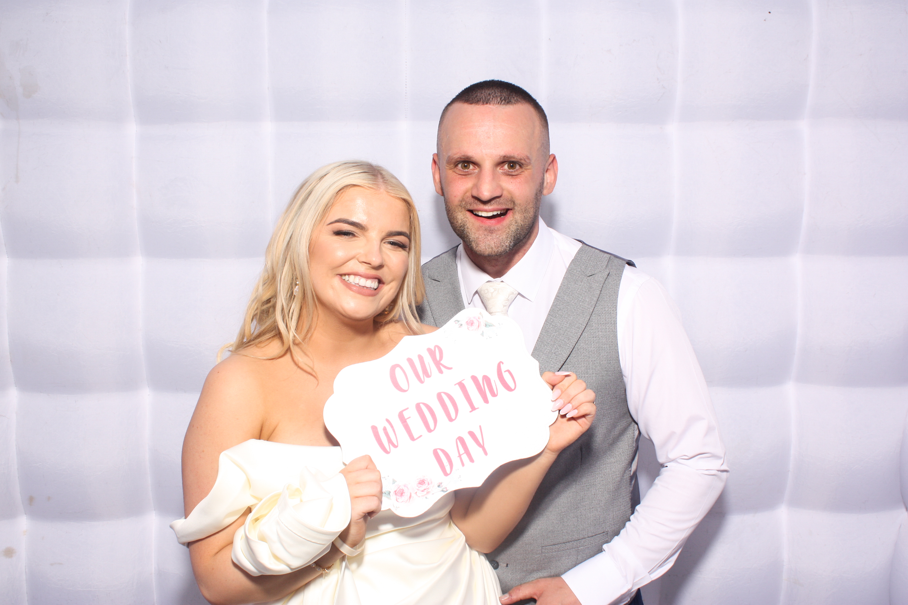 Rachel & Cian's Wedding | View more photos from the event at gallery.snapmagic.ie/u/SnapMagic/Rachel-Cians-Wedding