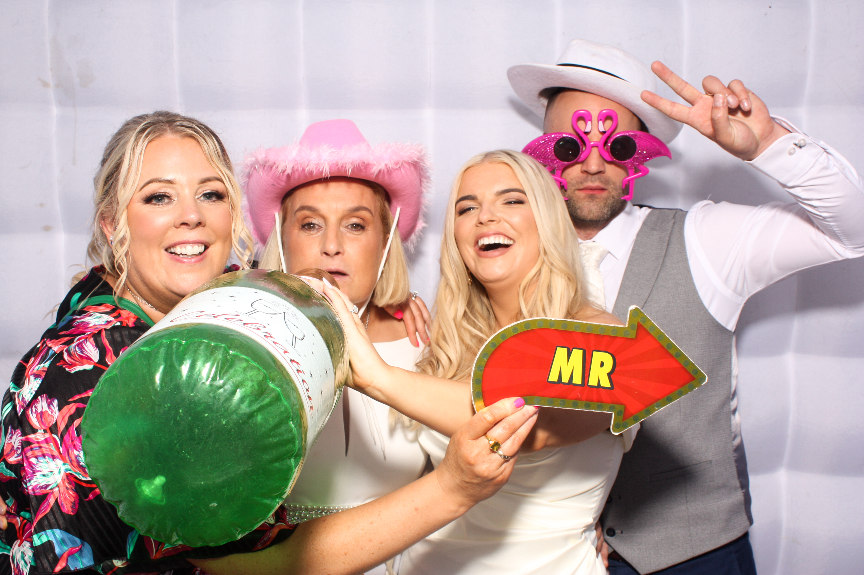 Rachel & Cian's Wedding | View more photos from the event at gallery.snapmagic.ie/u/SnapMagic/Rachel-Cians-Wedding
