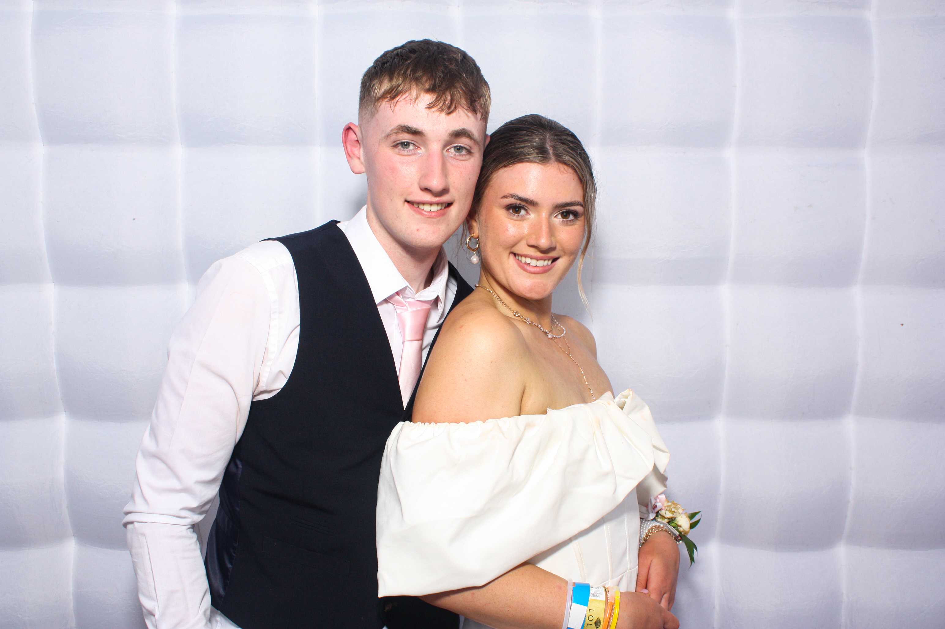St.Louis CS Debs | View more photos from the event at gallery.snapmagic.ie/u/SnapMagic/StLouis-CS-Debs
